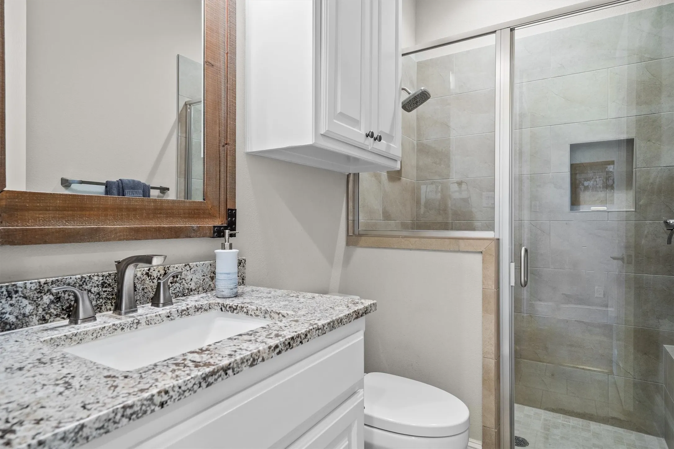 Single Family Residence For Sale in Denton County , 115 Quiet Hill Circle, Copper Canyon, Texas 76226, 5 Bedroom, 4 Bathroom, 4 Garage spaces, 4,144 Sqft, built in 2016, mls#21348697, Real Estate Agent in Copper Canyon, Homes For Sale in Denton county, Homes For Sale in Copper Canyon, Realtor in Copper Canyon Texas, Real Estate Brokerage Independent Realty Texas, Luminita Cordes Realtor