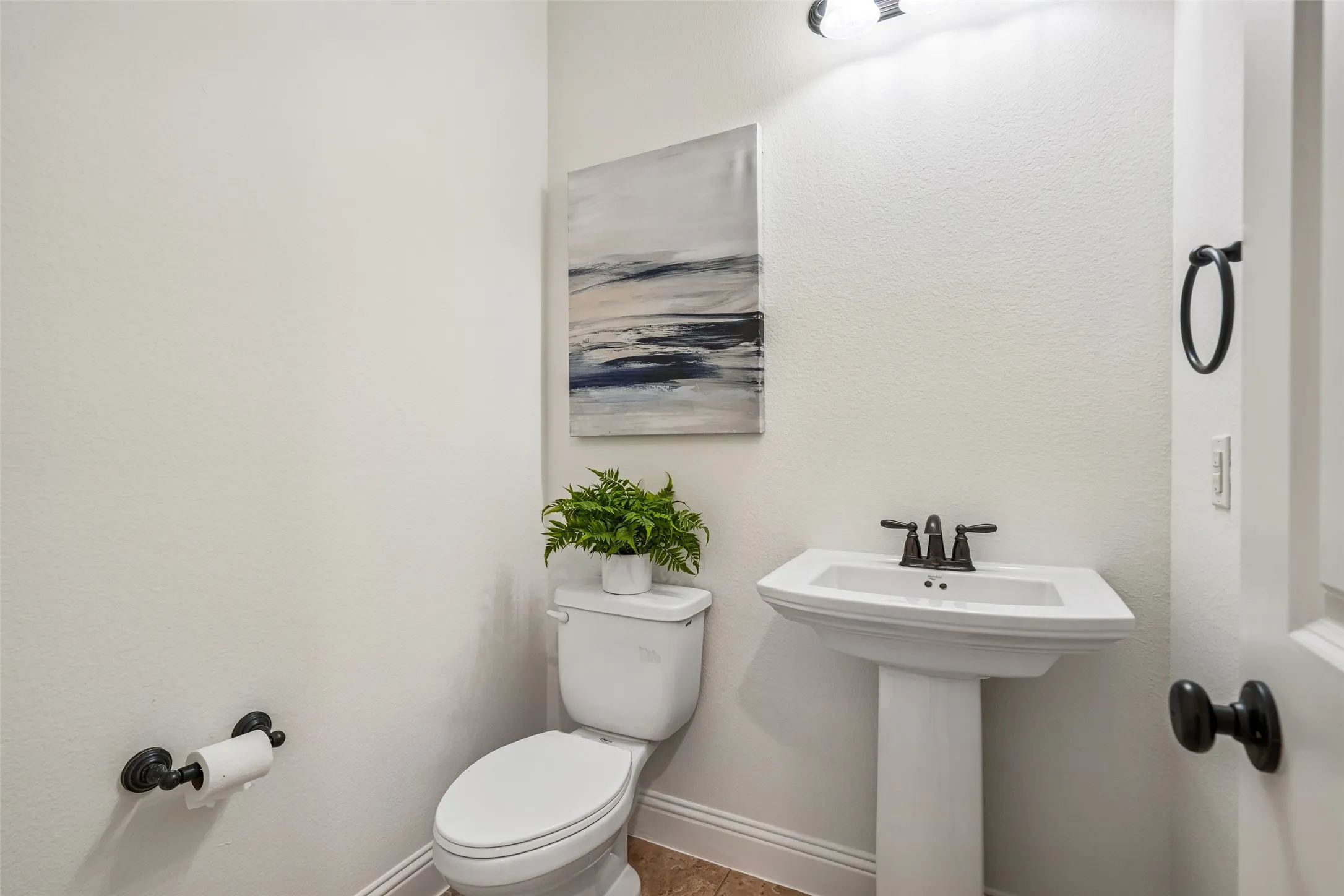 Single Family Residence For Sale in Denton County , 932 Champions Court, Roanoke, Texas 76262, 4 Bedroom, 4 Bathroom, 2 Garage spaces, 3,584 Sqft, built in 2015, mls#21339089, Real Estate Agent in Roanoke, Homes For Sale in Denton county, Homes For Sale in Roanoke, Realtor in Roanoke Texas, Real Estate Brokerage Independent Realty Texas, Luminita Cordes Realtor