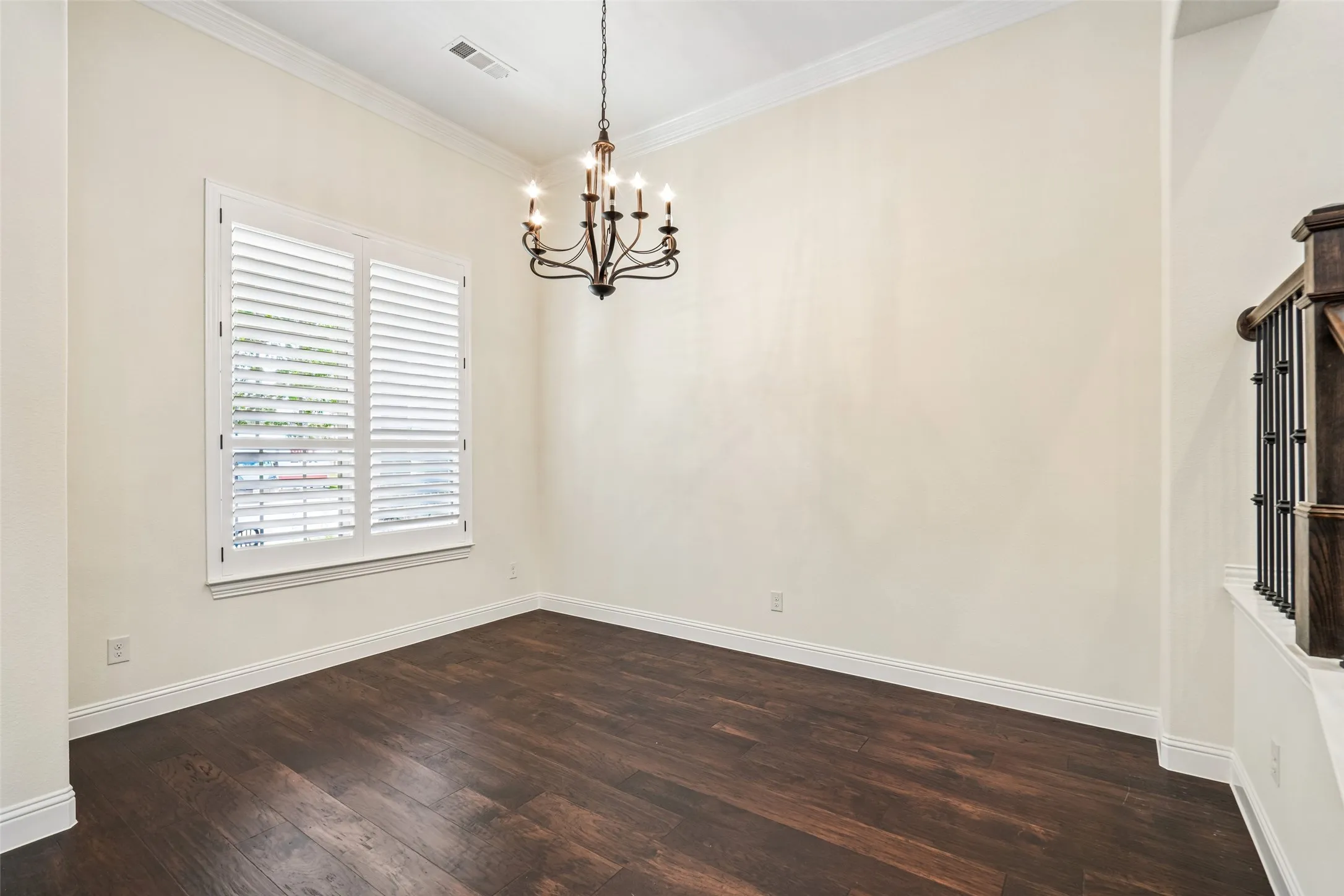 Single Family Residence For Sale in Denton County , 932 Champions Court, Roanoke, Texas 76262, 4 Bedroom, 4 Bathroom, 2 Garage spaces, 3,584 Sqft, built in 2015, mls#21339089, Real Estate Agent in Roanoke, Homes For Sale in Denton county, Homes For Sale in Roanoke, Realtor in Roanoke Texas, Real Estate Brokerage Independent Realty Texas, Luminita Cordes Realtor