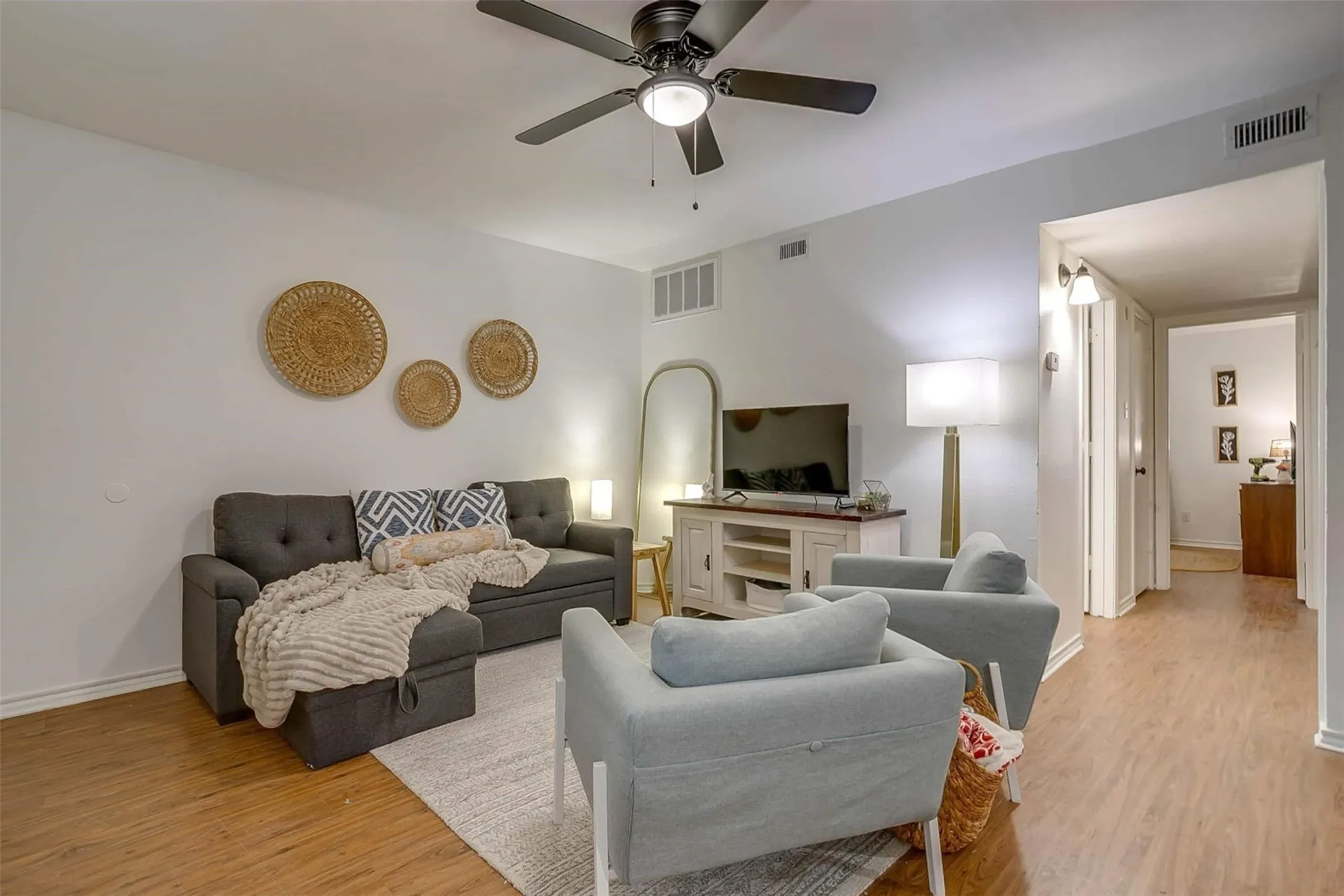 Triplex For Sale in Tarrant County , 1217 Kimbrough Street, White Settlement, Texas 76108, 12 Bedroom, 6 Bathroom, Garage spaces, 0 Sqft, built in 1985, mls#21342304, Real Estate Agent in White Settlement, Homes For Sale in Tarrant county, Homes For Sale in White Settlement, Realtor in White Settlement Texas, Real Estate Brokerage Independent Realty Texas, Luminita Cordes Realtor