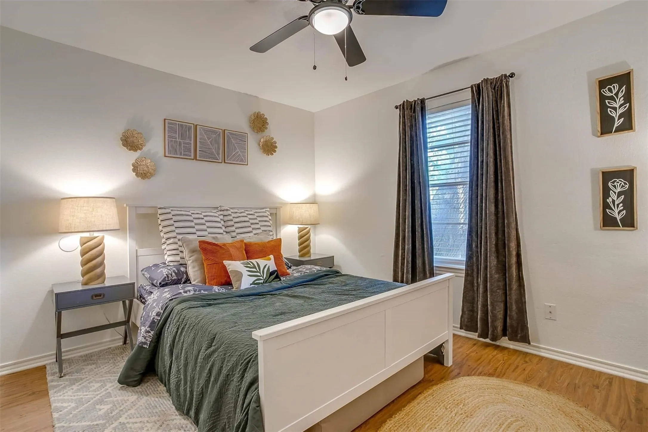 Triplex For Sale in Tarrant County , 1217 Kimbrough Street, White Settlement, Texas 76108, 12 Bedroom, 6 Bathroom, Garage spaces, 0 Sqft, built in 1985, mls#21342304, Real Estate Agent in White Settlement, Homes For Sale in Tarrant county, Homes For Sale in White Settlement, Realtor in White Settlement Texas, Real Estate Brokerage Independent Realty Texas, Luminita Cordes Realtor