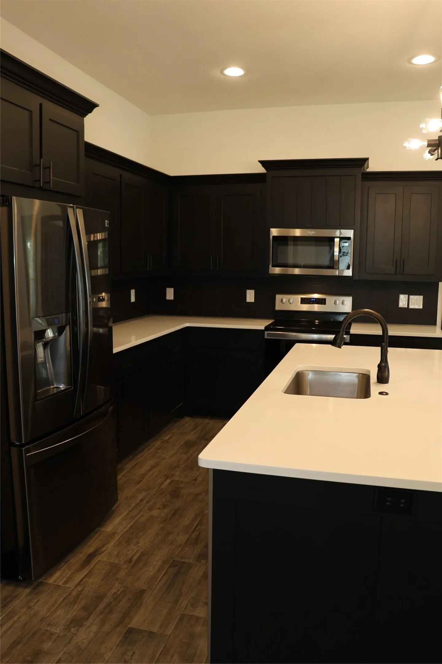 Single Family Residence For Sale in Parker County , 213 Clover Circle, Weatherford, Texas 76086, 3 Bedroom, 2 Bathroom, 2 Garage spaces, 1,332 Sqft, built in 2021, mls#21348685, Real Estate Agent in Weatherford, Homes For Sale in Parker county, Homes For Sale in Weatherford, Realtor in Weatherford Texas, Real Estate Brokerage Independent Realty Texas, Luminita Cordes Realtor