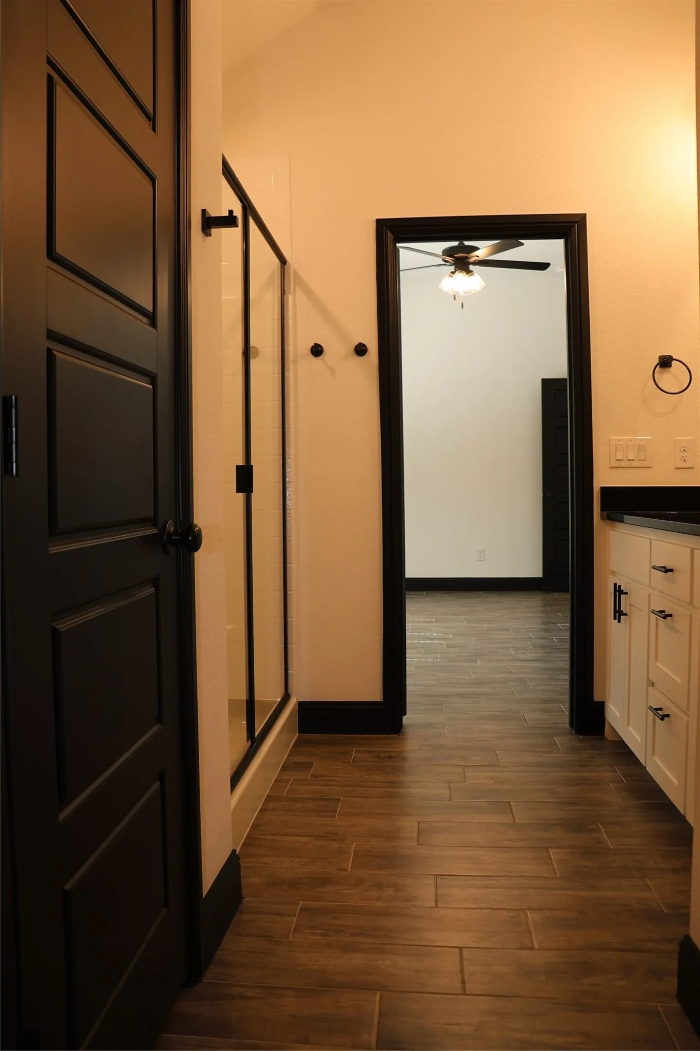 Single Family Residence For Sale in Parker County , 213 Clover Circle, Weatherford, Texas 76086, 3 Bedroom, 2 Bathroom, 2 Garage spaces, 1,332 Sqft, built in 2021, mls#21348685, Real Estate Agent in Weatherford, Homes For Sale in Parker county, Homes For Sale in Weatherford, Realtor in Weatherford Texas, Real Estate Brokerage Independent Realty Texas, Luminita Cordes Realtor