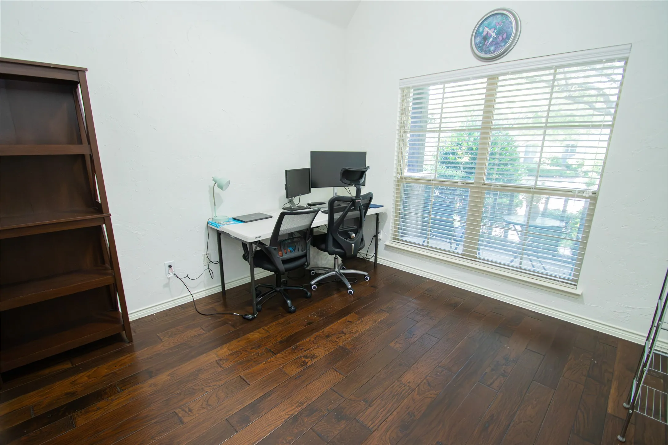 Single Family Residence For Rent in Collin County , 10017 Bell Rock Road, Frisco, Texas 75035, 4 Bedroom, 3 Bathroom, 2 Garage spaces, 2,646 Sqft, built in 2009, mls#21348224, Real Estate Agent in Frisco, Homes For Rent in Collin county, Homes For Rent in Frisco, Realtor in Frisco Texas, Real Estate Brokerage Independent Realty Texas, Luminita Cordes Realtor