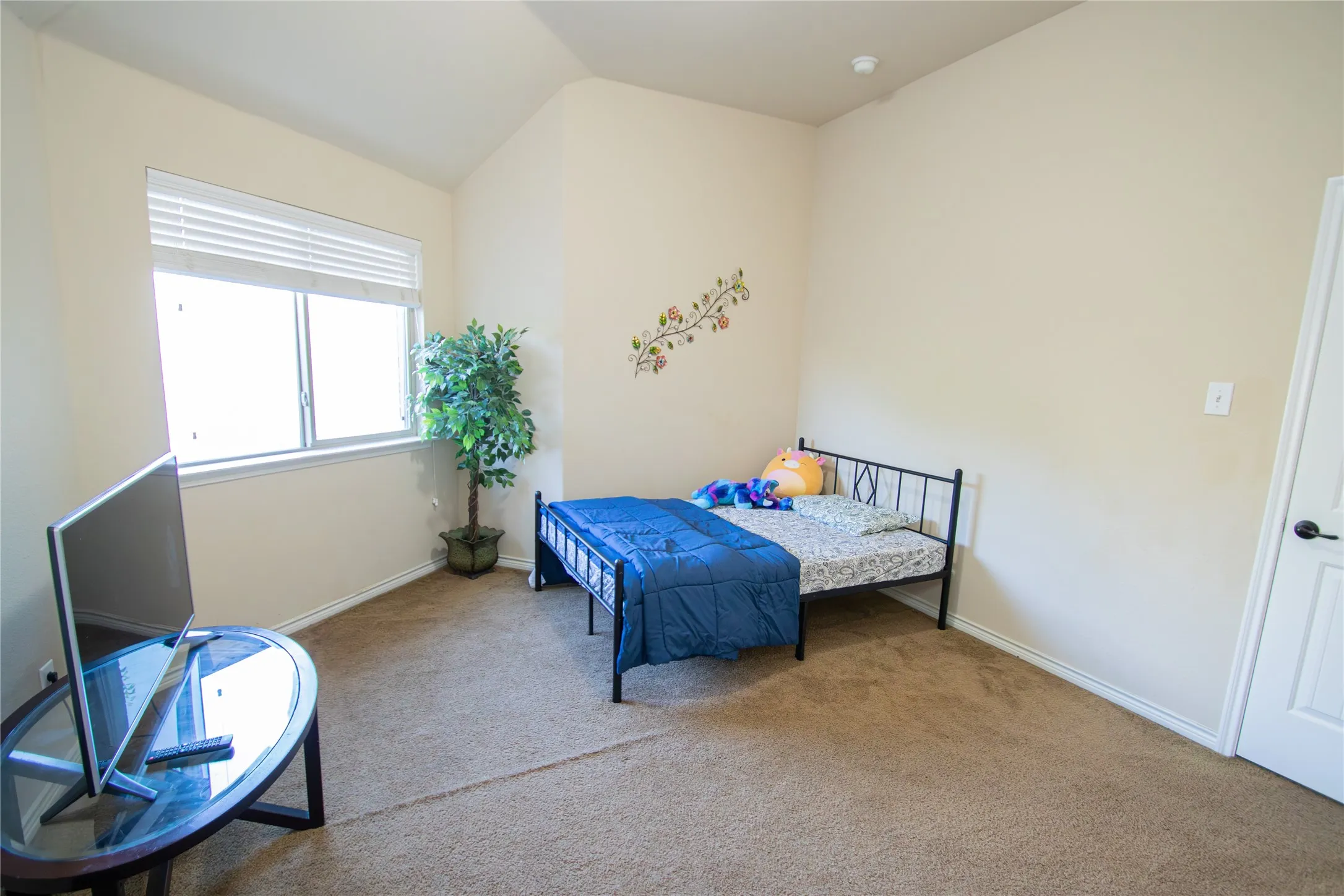 Single Family Residence For Rent in Collin County , 10017 Bell Rock Road, Frisco, Texas 75035, 4 Bedroom, 3 Bathroom, 2 Garage spaces, 2,646 Sqft, built in 2009, mls#21348224, Real Estate Agent in Frisco, Homes For Rent in Collin county, Homes For Rent in Frisco, Realtor in Frisco Texas, Real Estate Brokerage Independent Realty Texas, Luminita Cordes Realtor