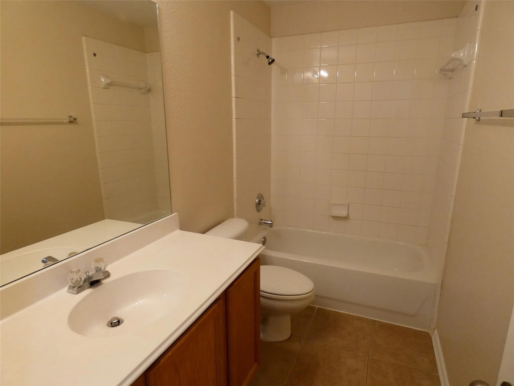 Single Family Residence For Sale in Rockwall County , 2967 Wild Oak Lane, Rockwall, Texas 75032, 3 Bedroom, 2 Bathroom, 2 Garage spaces, 1,769 Sqft, built in 2003, mls#21349486, Real Estate Agent in Rockwall, Homes For Sale in Rockwall county, Homes For Sale in Rockwall, Realtor in Rockwall Texas, Real Estate Brokerage Independent Realty Texas, Luminita Cordes Realtor
