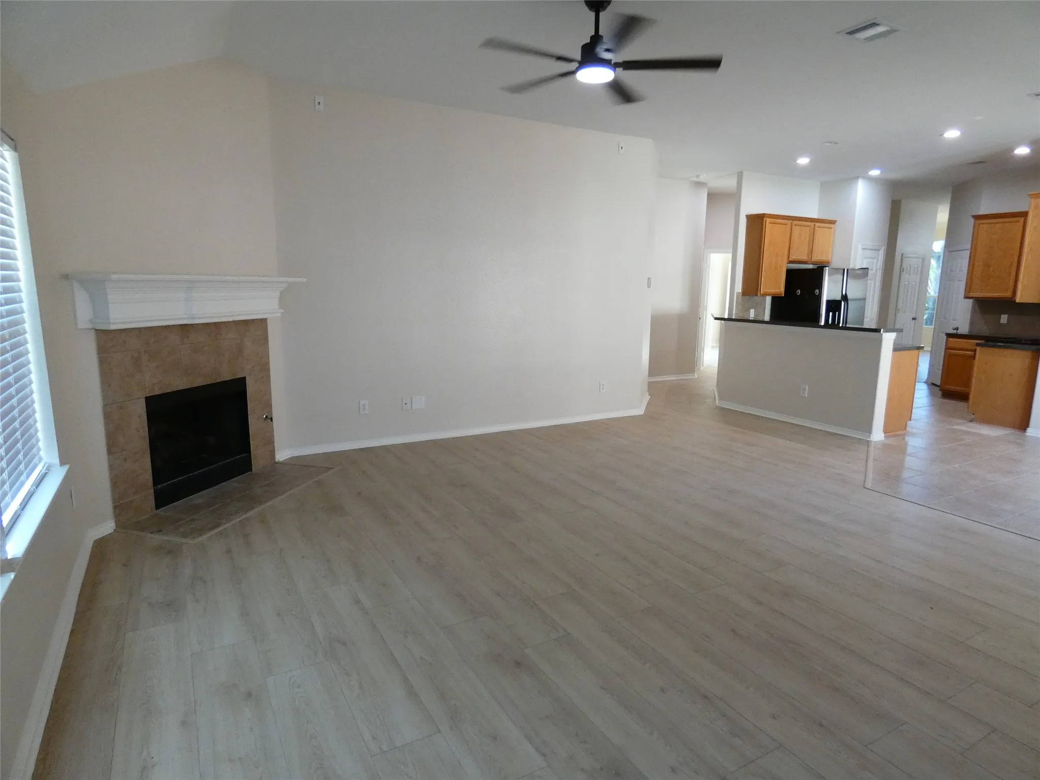 Single Family Residence For Sale in Rockwall County , 2967 Wild Oak Lane, Rockwall, Texas 75032, 3 Bedroom, 2 Bathroom, 2 Garage spaces, 1,769 Sqft, built in 2003, mls#21349486, Real Estate Agent in Rockwall, Homes For Sale in Rockwall county, Homes For Sale in Rockwall, Realtor in Rockwall Texas, Real Estate Brokerage Independent Realty Texas, Luminita Cordes Realtor