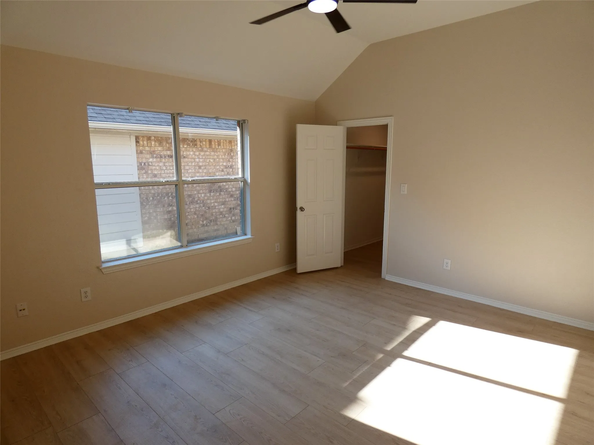 Single Family Residence For Sale in Rockwall County , 2967 Wild Oak Lane, Rockwall, Texas 75032, 3 Bedroom, 2 Bathroom, 2 Garage spaces, 1,769 Sqft, built in 2003, mls#21349486, Real Estate Agent in Rockwall, Homes For Sale in Rockwall county, Homes For Sale in Rockwall, Realtor in Rockwall Texas, Real Estate Brokerage Independent Realty Texas, Luminita Cordes Realtor