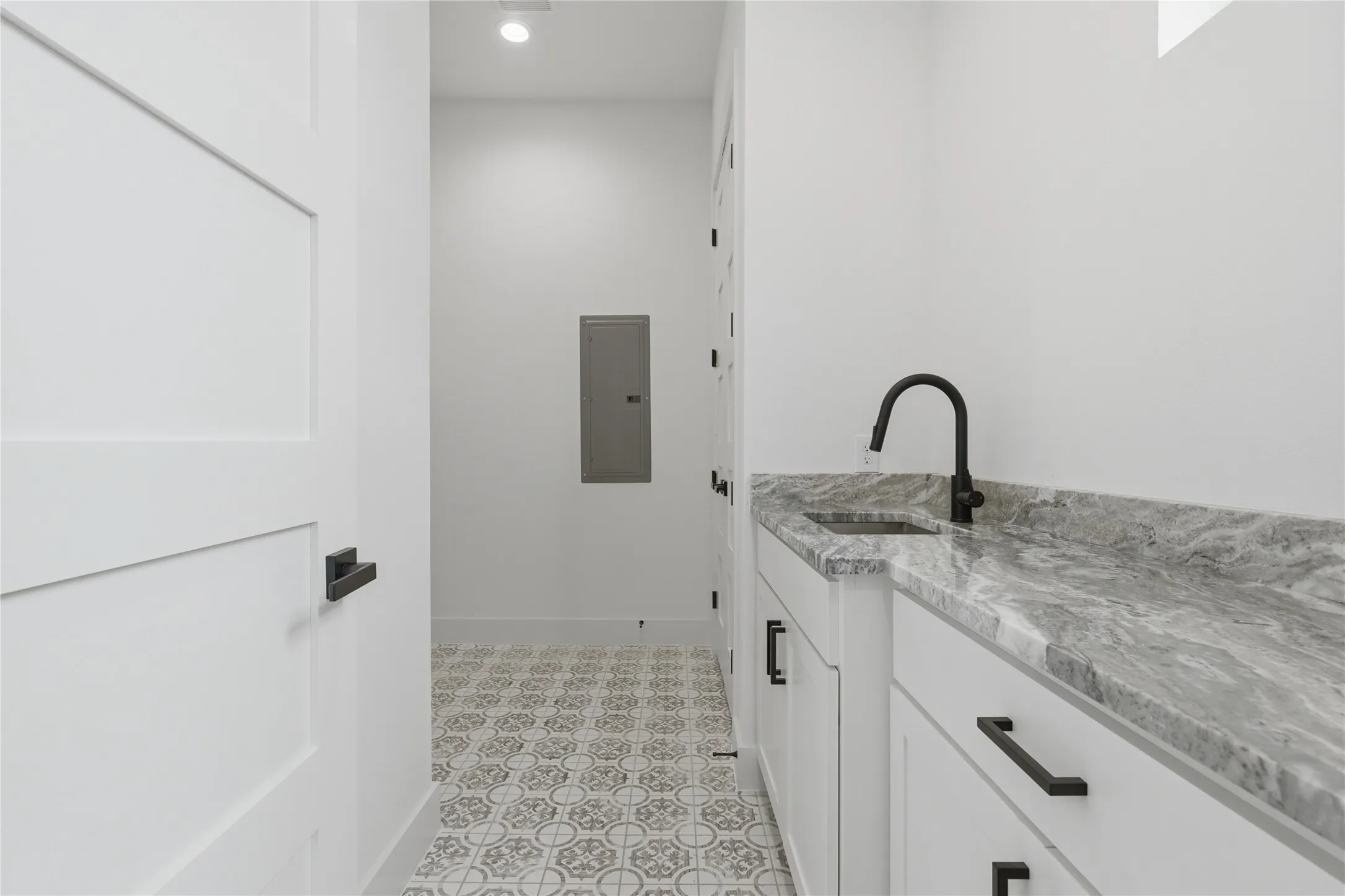 Single Family Residence For Sale in Dallas County , 6200 Carlton Garrett Street, Dallas, Texas 75215, 4 Bedroom, 3 Bathroom, 2 Garage spaces, 2,495 Sqft, built in 2026, mls#21348811, Real Estate Agent in Dallas, Homes For Sale in Dallas county, Homes For Sale in Dallas, Realtor in Dallas Texas, Real Estate Brokerage Independent Realty Texas, Luminita Cordes Realtor