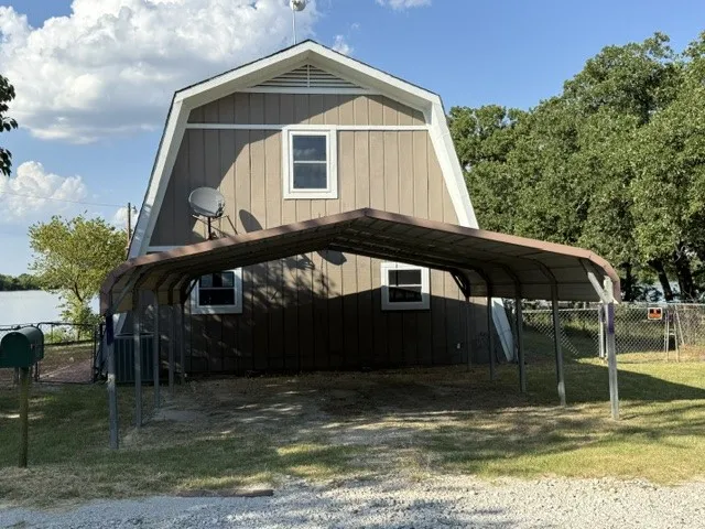 Single Family Residence For Sale in Montague County , 311 Shore Loop, Bellevue, Texas 76228, 3 Bedroom, 2 Bathroom, Garage spaces, 1,593 Sqft, built in 1986, mls#21349578, Real Estate Agent in Bellevue, Homes For Sale in Montague county, Homes For Sale in Bellevue, Realtor in Bellevue Texas, Real Estate Brokerage Independent Realty Texas, Luminita Cordes Realtor