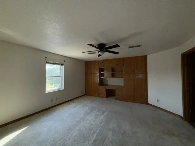 Single Family Residence For Sale in Montague County , 311 Shore Loop, Bellevue, Texas 76228, 3 Bedroom, 2 Bathroom, Garage spaces, 1,593 Sqft, built in 1986, mls#21349578, Real Estate Agent in Bellevue, Homes For Sale in Montague county, Homes For Sale in Bellevue, Realtor in Bellevue Texas, Real Estate Brokerage Independent Realty Texas, Luminita Cordes Realtor