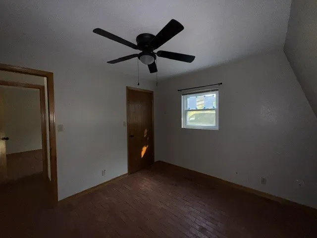 Single Family Residence For Sale in Montague County , 311 Shore Loop, Bellevue, Texas 76228, 3 Bedroom, 2 Bathroom, Garage spaces, 1,593 Sqft, built in 1986, mls#21349578, Real Estate Agent in Bellevue, Homes For Sale in Montague county, Homes For Sale in Bellevue, Realtor in Bellevue Texas, Real Estate Brokerage Independent Realty Texas, Luminita Cordes Realtor