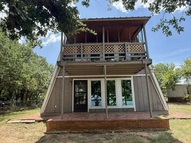 Single Family Residence For Sale in Montague County , 311 Shore Loop, Bellevue, Texas 76228, 3 Bedroom, 2 Bathroom, Garage spaces, 1,593 Sqft, built in 1986, mls#21349578, Real Estate Agent in Bellevue, Homes For Sale in Montague county, Homes For Sale in Bellevue, Realtor in Bellevue Texas, Real Estate Brokerage Independent Realty Texas, Luminita Cordes Realtor