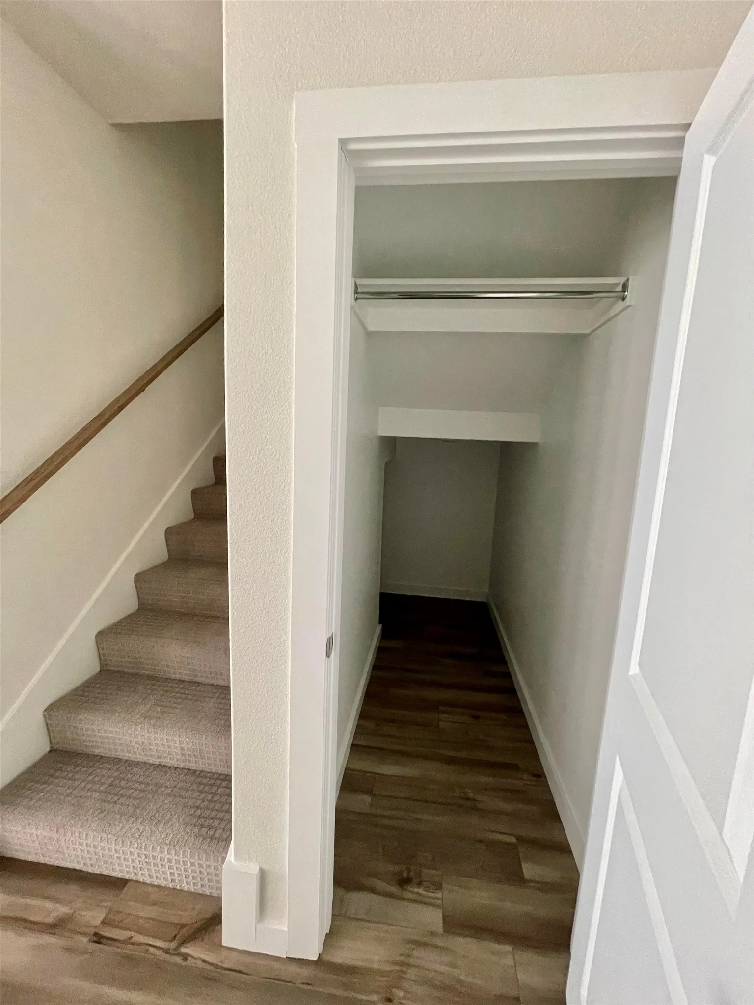 Townhouse For Rent in Tarrant County , 320 Spring Hill, Flower Mound, Texas 75028, 3 Bedroom, 3 Bathroom, 2 Garage spaces, 2,035 Sqft, built in 2021, Price $3,500, mls#21349581, Real Estate Agent in Flower Mound, Homes For Rent in Tarrant county, Homes For Rent in Flower Mound, Realtor in Flower Mound Texas, Real Estate Brokerage Independent Realty Texas, Luminita Cordes Realtor