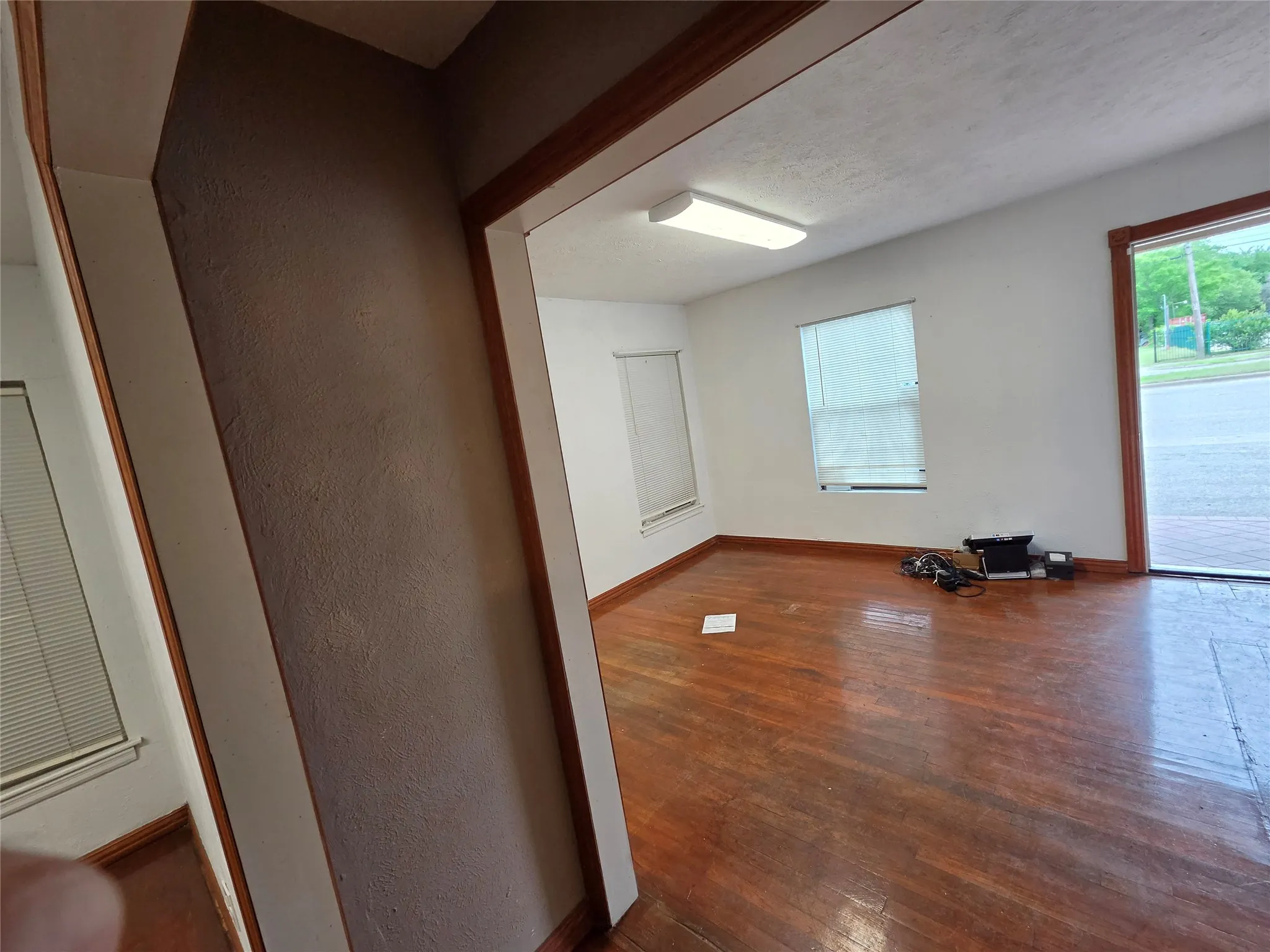Office For Sale in Dallas County , 8805 Lake June Road, Dallas, Texas 75217, 0, 0, Garage spaces, 0 Sqft, built in 1947, mls#21349584, Real Estate Agent in Dallas, Homes For Sale in Dallas county, Homes For Sale in Dallas, Realtor in Dallas Texas, Real Estate Brokerage Independent Realty Texas, Luminita Cordes Realtor