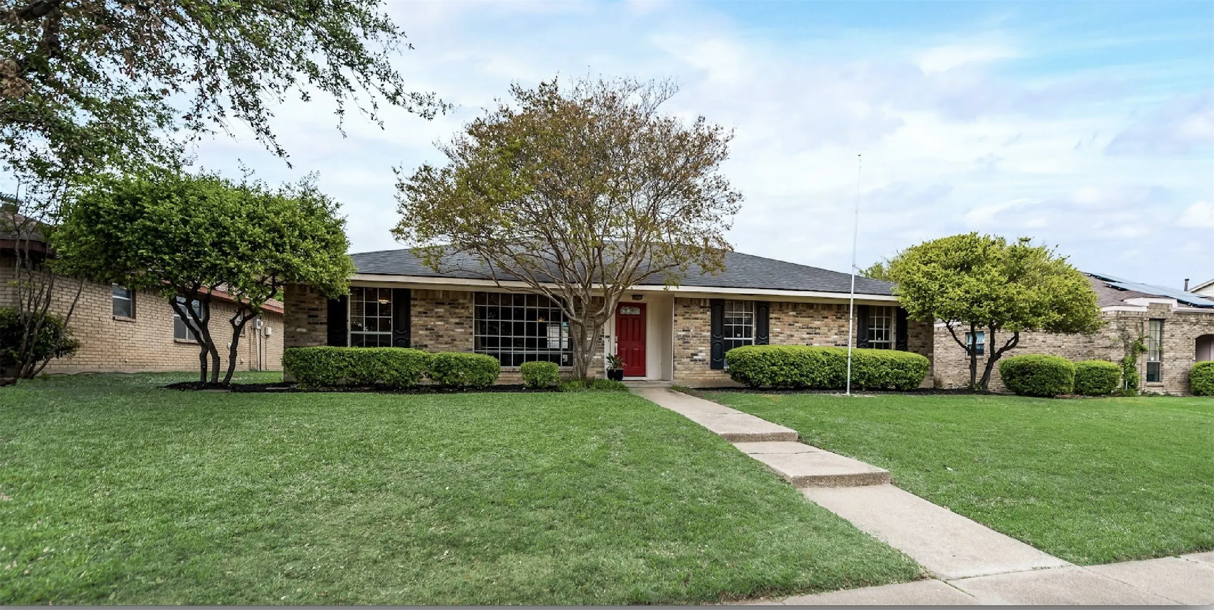 Single Family Residence For Rent in Collin County , 4121 Midnight Drive, Plano, Texas 75093, 4 Bedroom, 2 Bathroom, 2 Garage spaces, 2,156 Sqft, built in 1980, mls#21349279, Real Estate Agent in Plano, Homes For Rent in Collin county, Homes For Rent in Plano, Realtor in Plano Texas, Real Estate Brokerage Independent Realty Texas, Luminita Cordes Realtor