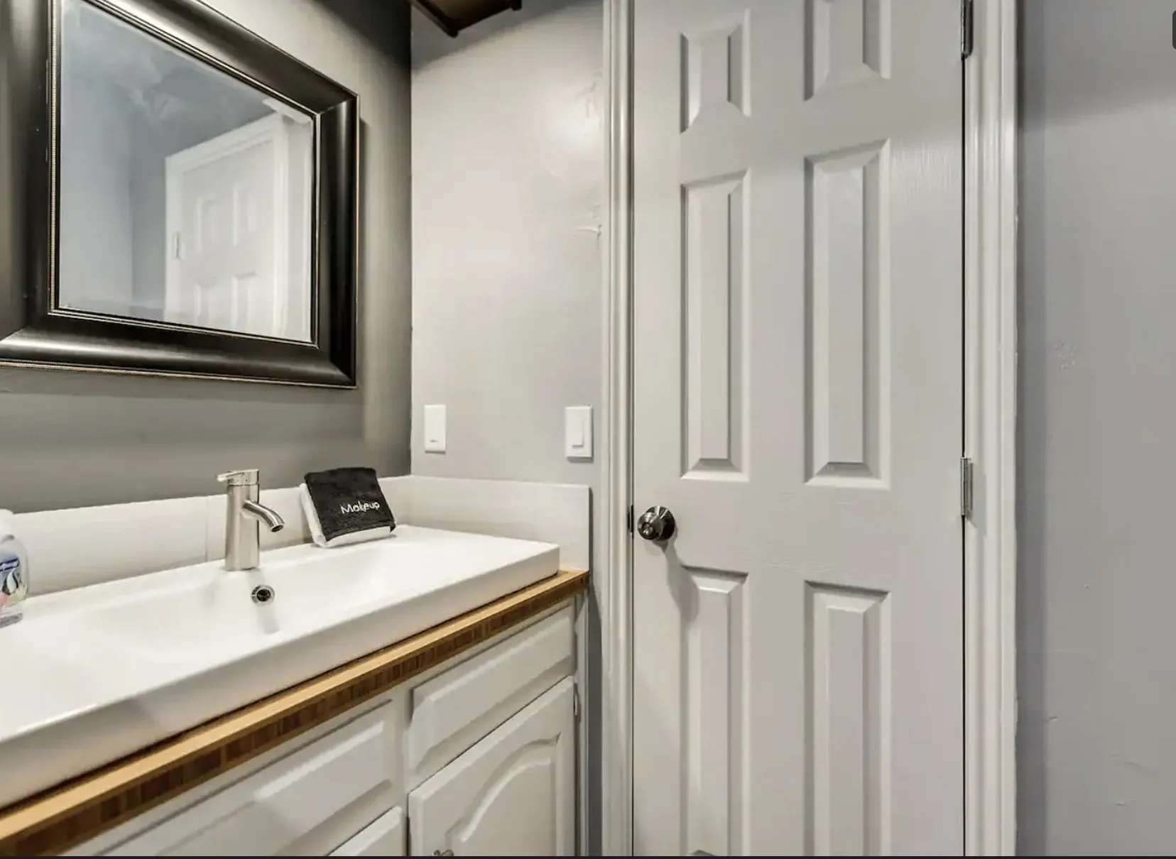 Single Family Residence For Rent in Collin County , 4121 Midnight Drive, Plano, Texas 75093, 4 Bedroom, 2 Bathroom, 2 Garage spaces, 2,156 Sqft, built in 1980, mls#21349279, Real Estate Agent in Plano, Homes For Rent in Collin county, Homes For Rent in Plano, Realtor in Plano Texas, Real Estate Brokerage Independent Realty Texas, Luminita Cordes Realtor