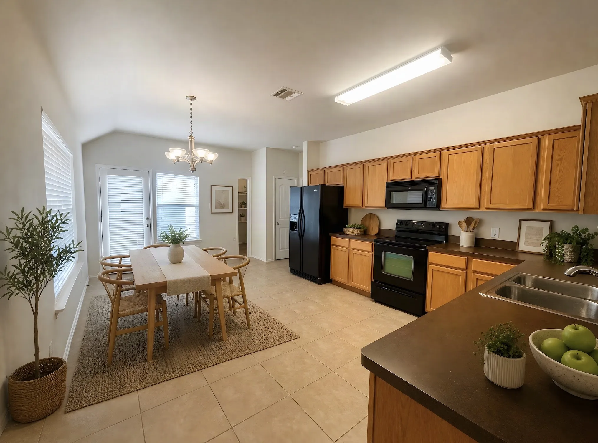 Single Family Residence For Rent in Collin County , 7513 Red Feather Trail, Mc Kinney, Texas 75070, 3 Bedroom, 2 Bathroom, 2 Garage spaces, 1,474 Sqft, built in 2006, mls#21349576, Real Estate Agent in Mc Kinney, Homes For Rent in Collin county, Homes For Rent in Mc Kinney, Realtor in Mc Kinney Texas, Real Estate Brokerage Independent Realty Texas, Luminita Cordes Realtor