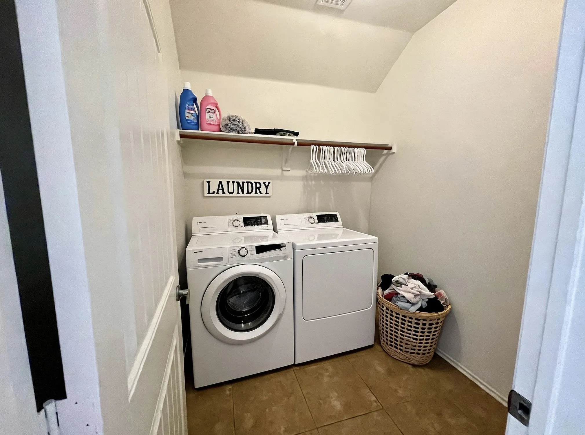laundry room. Washer/dryer not included