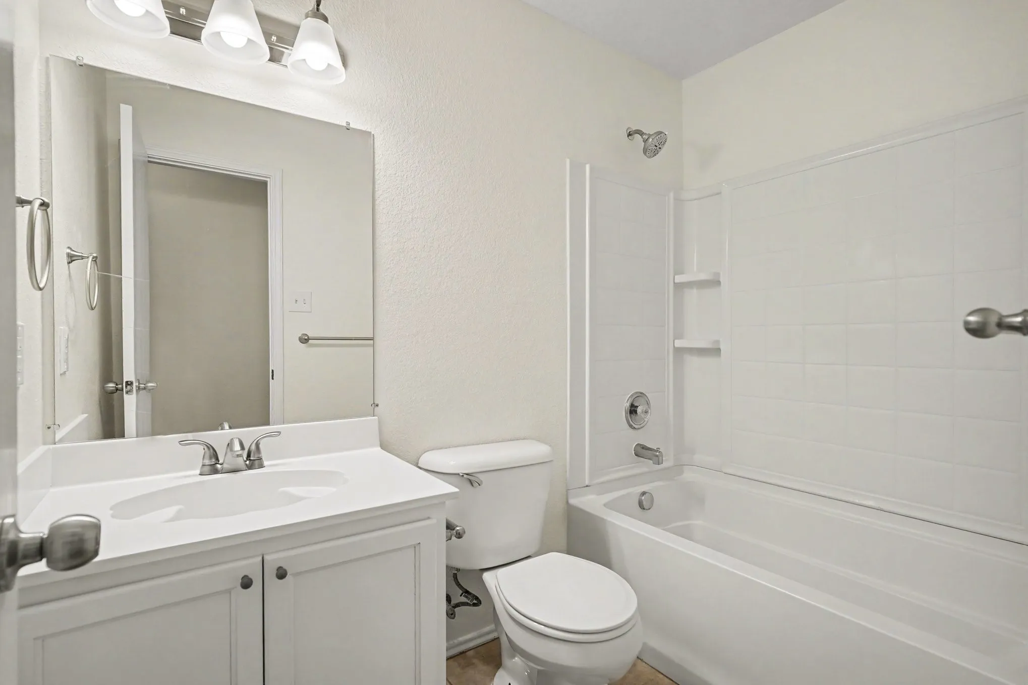Single Family Residence For Sale in Denton County , 1817 Elk Lake Trail, Fort Worth, Texas 76247, 3 Bedroom, 2 Bathroom, 2 Garage spaces, 1,507 Sqft, built in 2006, mls#21346539, Real Estate Agent in Fort Worth, Homes For Sale in Denton county, Homes For Sale in Fort Worth, Realtor in Fort Worth Texas, Real Estate Brokerage Independent Realty Texas, Luminita Cordes Realtor