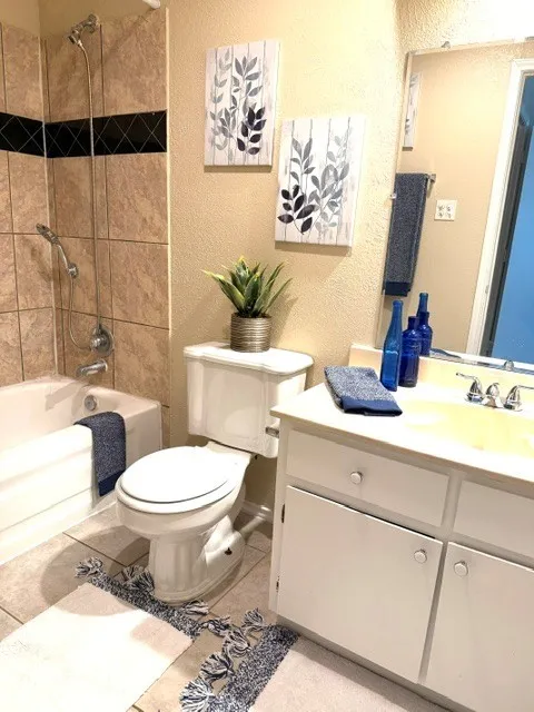 Single Family Residence For Rent in Tarrant County , 6513 Westridge Drive, Watauga, Texas 76148, 3 Bedroom, 3 Bathroom, 2 Garage spaces, 1,367 Sqft, built in 1980, mls#21349610, Real Estate Agent in Watauga, Homes For Rent in Tarrant county, Homes For Rent in Watauga, Realtor in Watauga Texas, Real Estate Brokerage Independent Realty Texas, Luminita Cordes Realtor