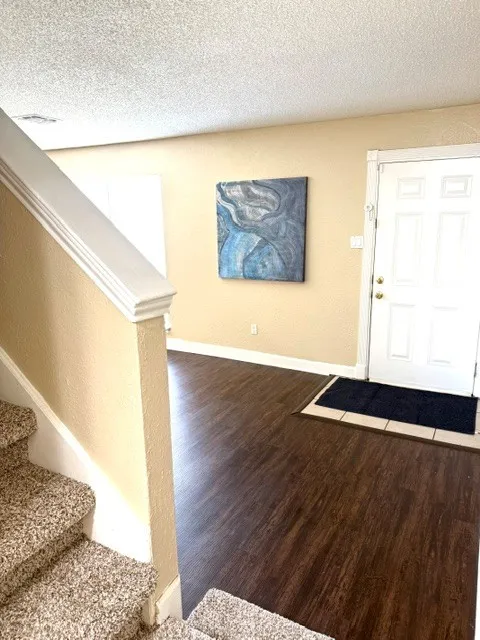 Single Family Residence For Rent in Tarrant County , 6513 Westridge Drive, Watauga, Texas 76148, 3 Bedroom, 3 Bathroom, 2 Garage spaces, 1,367 Sqft, built in 1980, mls#21349610, Real Estate Agent in Watauga, Homes For Rent in Tarrant county, Homes For Rent in Watauga, Realtor in Watauga Texas, Real Estate Brokerage Independent Realty Texas, Luminita Cordes Realtor