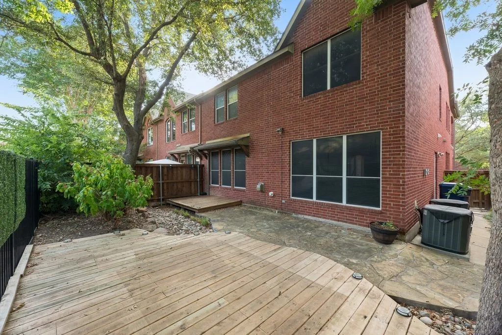 Townhouse For Sale in Collin County , 317 Gershwin Way, Mc Kinney, Texas 75072, 4 Bedroom, 4 Bathroom, 2 Garage spaces, 2,715 Sqft, built in 2003, mls#21348279, Real Estate Agent in Mc Kinney, Homes For Sale in Collin county, Homes For Sale in Mc Kinney, Realtor in Mc Kinney Texas, Real Estate Brokerage Independent Realty Texas, Luminita Cordes Realtor