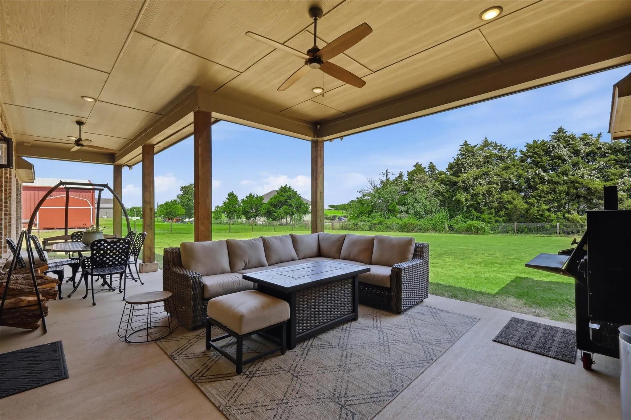 Single Family Residence For Sale in Denton County , 2782 Rock Hill Road, Aubrey, Texas 76227, 3 Bedroom, 3 Bathroom, 5 Garage spaces, 3,127 Sqft, built in 2018, mls#21334682, Real Estate Agent in Aubrey, Homes For Sale in Denton county, Homes For Sale in Aubrey, Realtor in Aubrey Texas, Real Estate Brokerage Independent Realty Texas, Luminita Cordes Realtor
