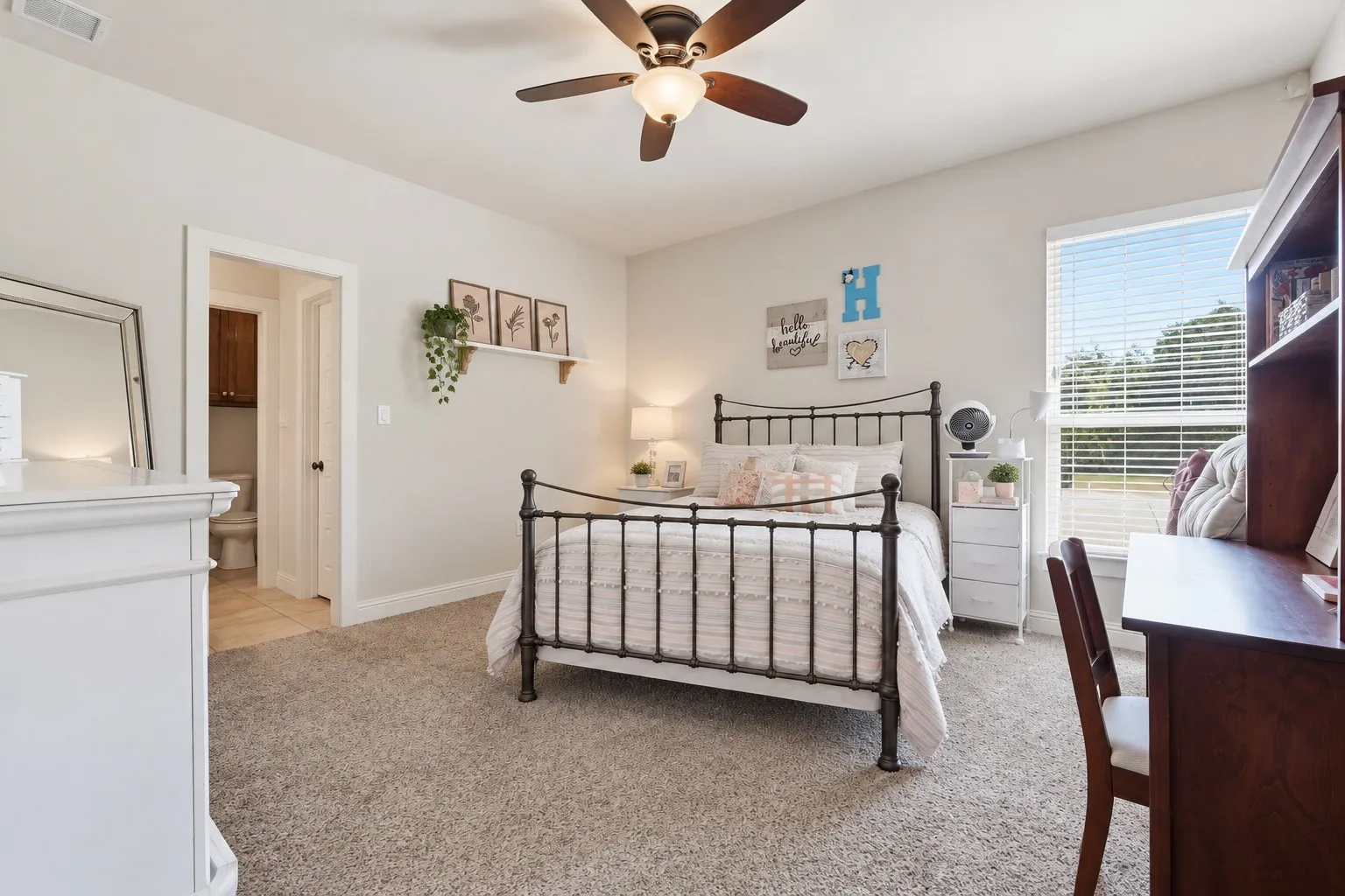 Single Family Residence For Sale in Denton County , 2782 Rock Hill Road, Aubrey, Texas 76227, 3 Bedroom, 3 Bathroom, 5 Garage spaces, 3,127 Sqft, built in 2018, mls#21334682, Real Estate Agent in Aubrey, Homes For Sale in Denton county, Homes For Sale in Aubrey, Realtor in Aubrey Texas, Real Estate Brokerage Independent Realty Texas, Luminita Cordes Realtor