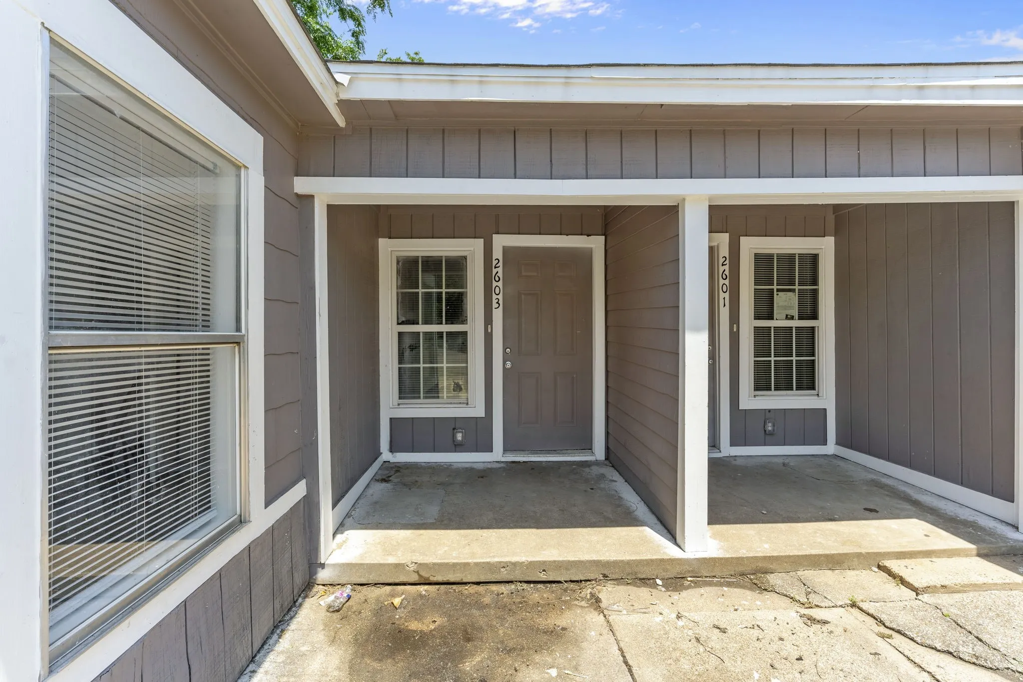 Quadruplex For Sale in Mc Lennan County , 2601-2603 Summer Avenue, Waco, Texas 76708, 6 Bedrooms, 4 Bathrooms, Garage spaces, 0 Sqft, built in 1949, Price $360,000, mls#21340842, Real Estate Agent in Waco, Homes For Sale in Mc Lennan county, Homes For Sale in Waco, Realtor in Waco Texas, Real Estate Brokerage Independent Realty Texas, Luminita Cordes Realtor