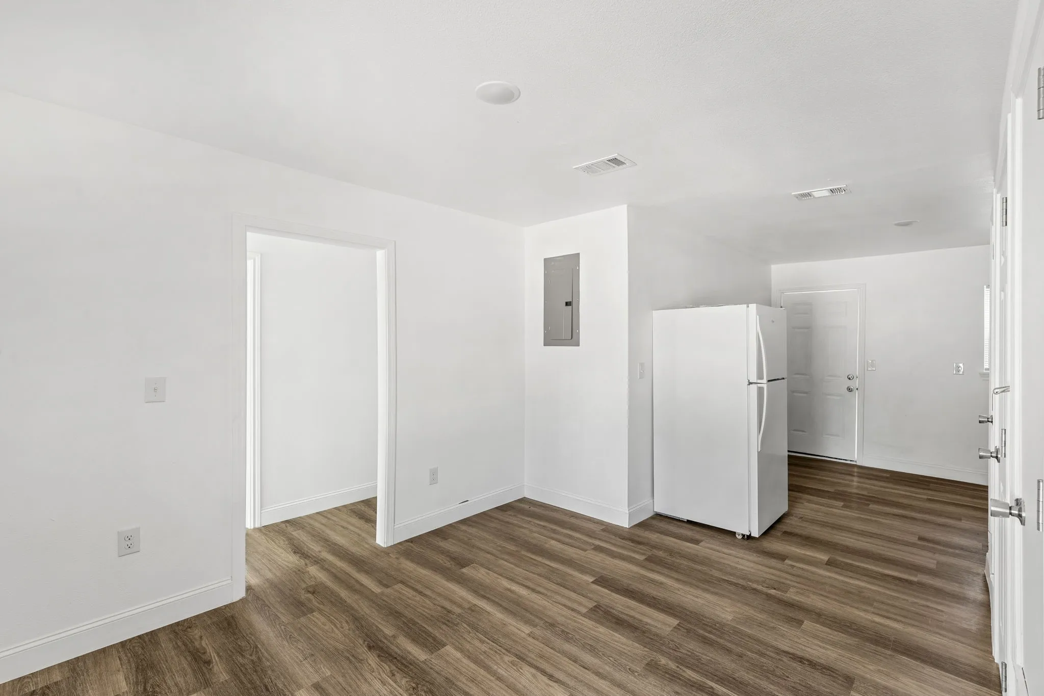 Quadruplex For Sale in Mc Lennan County , 2601-2603 Summer Avenue, Waco, Texas 76708, 6 Bedrooms, 4 Bathrooms, Garage spaces, 0 Sqft, built in 1949, Price $360,000, mls#21340842, Real Estate Agent in Waco, Homes For Sale in Mc Lennan county, Homes For Sale in Waco, Realtor in Waco Texas, Real Estate Brokerage Independent Realty Texas, Luminita Cordes Realtor