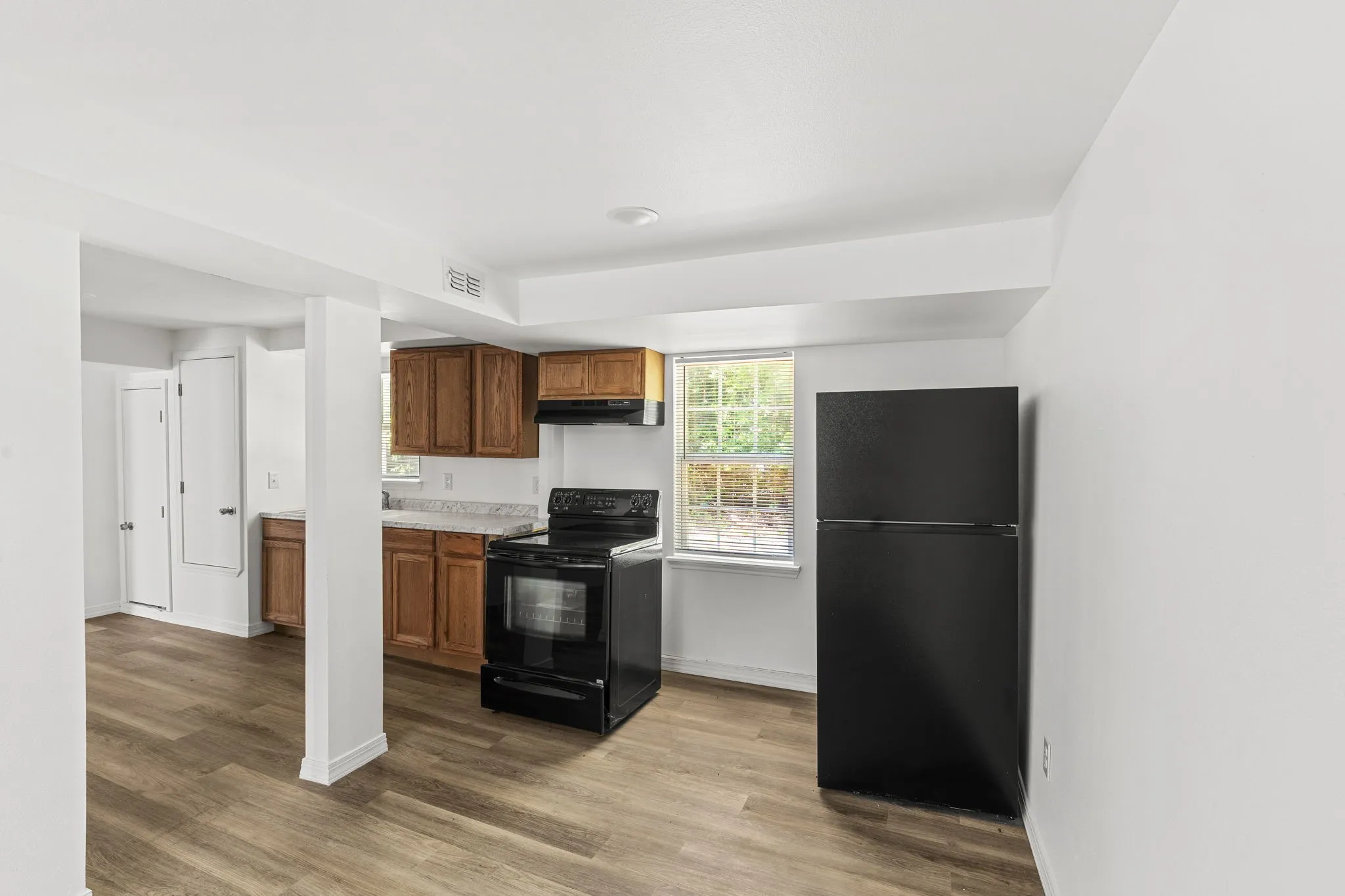 Quadruplex For Sale in Mc Lennan County , 2601-2603 Summer Avenue, Waco, Texas 76708, 6 Bedrooms, 4 Bathrooms, Garage spaces, 0 Sqft, built in 1949, Price $360,000, mls#21340842, Real Estate Agent in Waco, Homes For Sale in Mc Lennan county, Homes For Sale in Waco, Realtor in Waco Texas, Real Estate Brokerage Independent Realty Texas, Luminita Cordes Realtor