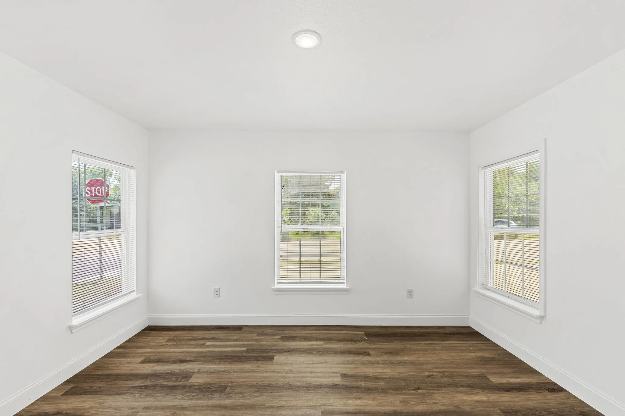 Quadruplex For Sale in Mc Lennan County , 2601-2603 Summer Avenue, Waco, Texas 76708, 6 Bedrooms, 4 Bathrooms, Garage spaces, 0 Sqft, built in 1949, Price $360,000, mls#21340842, Real Estate Agent in Waco, Homes For Sale in Mc Lennan county, Homes For Sale in Waco, Realtor in Waco Texas, Real Estate Brokerage Independent Realty Texas, Luminita Cordes Realtor