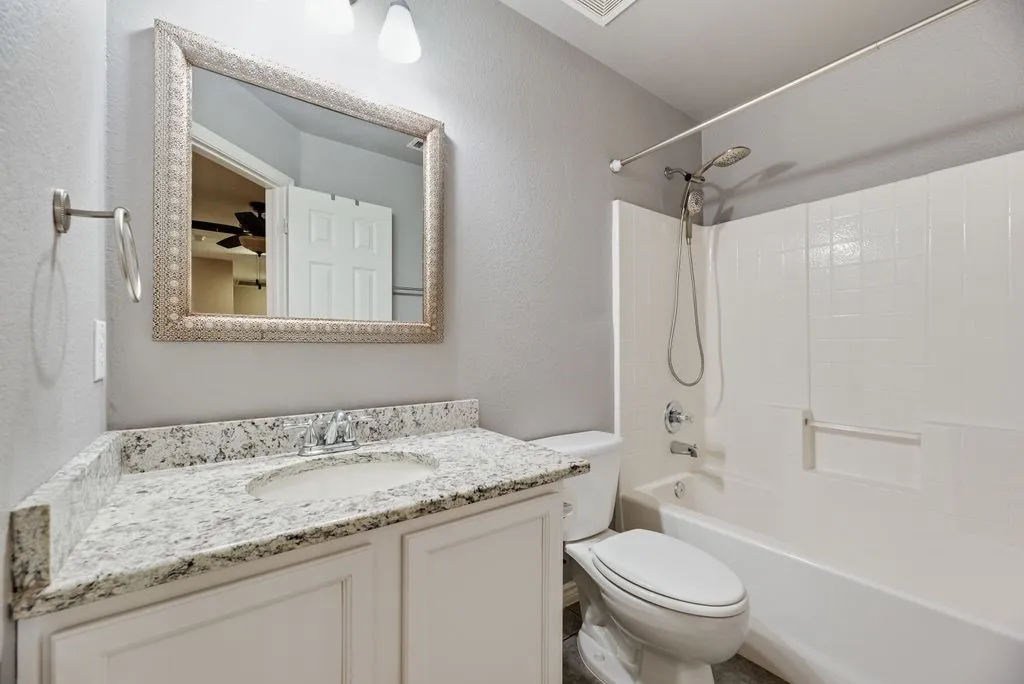 Townhouse For Rent in Collin County , 317 Gershwin Way, Mc Kinney, Texas 75072, 4 Bedroom, 4 Bathroom, 2 Garage spaces, 2,715 Sqft, built in 2003, mls#21349614, Real Estate Agent in Mc Kinney, Homes For Rent in Collin county, Homes For Rent in Mc Kinney, Realtor in Mc Kinney Texas, Real Estate Brokerage Independent Realty Texas, Luminita Cordes Realtor