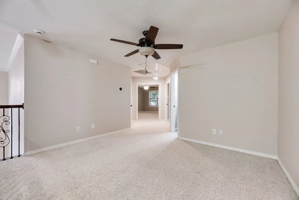 Townhouse For Rent in Collin County , 317 Gershwin Way, Mc Kinney, Texas 75072, 4 Bedroom, 4 Bathroom, 2 Garage spaces, 2,715 Sqft, built in 2003, mls#21349614, Real Estate Agent in Mc Kinney, Homes For Rent in Collin county, Homes For Rent in Mc Kinney, Realtor in Mc Kinney Texas, Real Estate Brokerage Independent Realty Texas, Luminita Cordes Realtor