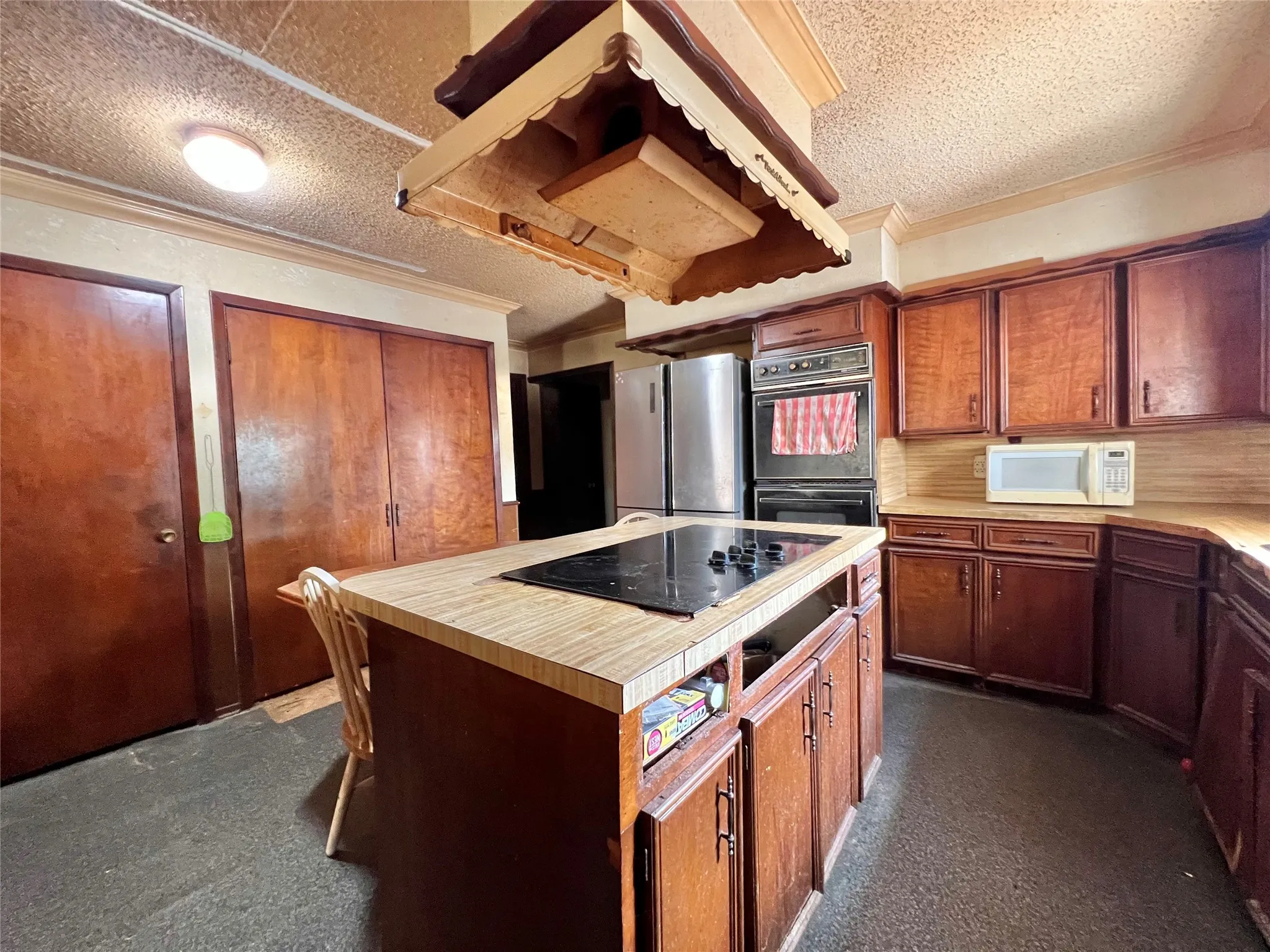 Single Family Residence For Sale in Rains County , 130 Calhoun Cove, East Tawakoni, Texas 75472, 3 Bedroom, 1 Bathroom, 2 Garage spaces, 1,515 Sqft, built in 1960, mls#21349642, Real Estate Agent in East Tawakoni, Homes For Sale in Rains county, Homes For Sale in East Tawakoni, Realtor in East Tawakoni Texas, Real Estate Brokerage Independent Realty Texas, Luminita Cordes Realtor