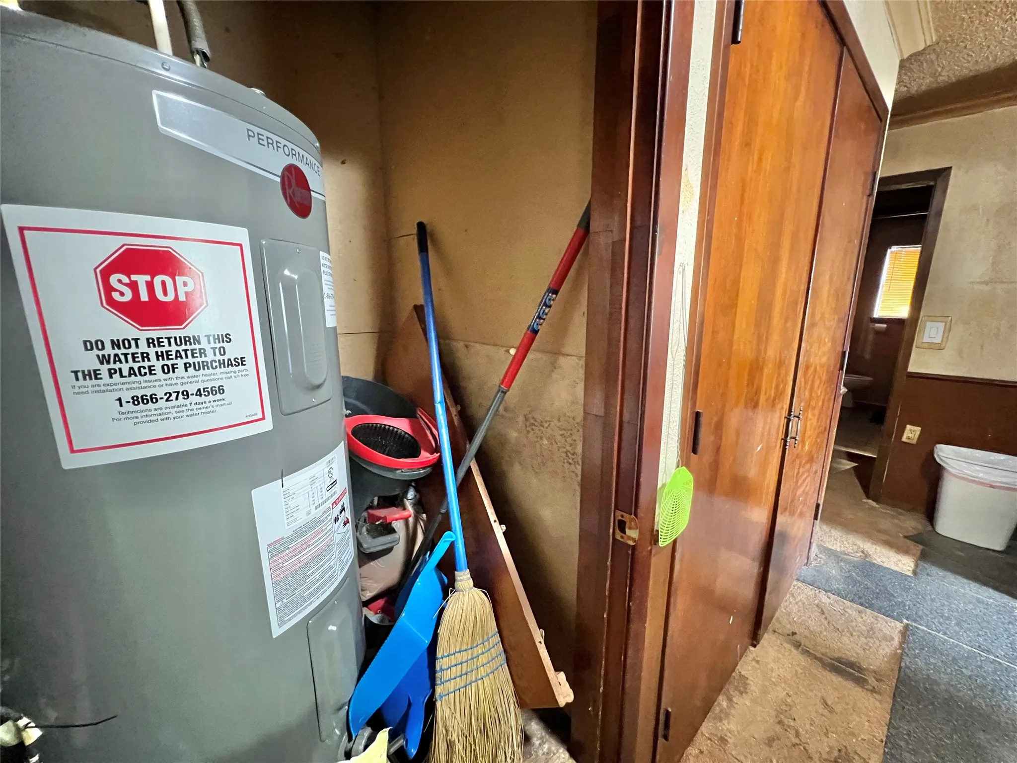 Single Family Residence For Sale in Rains County , 130 Calhoun Cove, East Tawakoni, Texas 75472, 3 Bedroom, 1 Bathroom, 2 Garage spaces, 1,515 Sqft, built in 1960, mls#21349642, Real Estate Agent in East Tawakoni, Homes For Sale in Rains county, Homes For Sale in East Tawakoni, Realtor in East Tawakoni Texas, Real Estate Brokerage Independent Realty Texas, Luminita Cordes Realtor