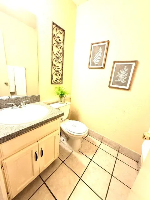 Duplex For Rent in Tarrant County , 627 Overlook Court, Arlington, Texas 76012, 3 Bedroom, 3 Bathroom, 2 Garage spaces, 2,349 Sqft, built in 1978, mls#21349646, Real Estate Agent in Arlington, Homes For Rent in Tarrant county, Homes For Rent in Arlington, Realtor in Arlington Texas, Real Estate Brokerage Independent Realty Texas, Luminita Cordes Realtor