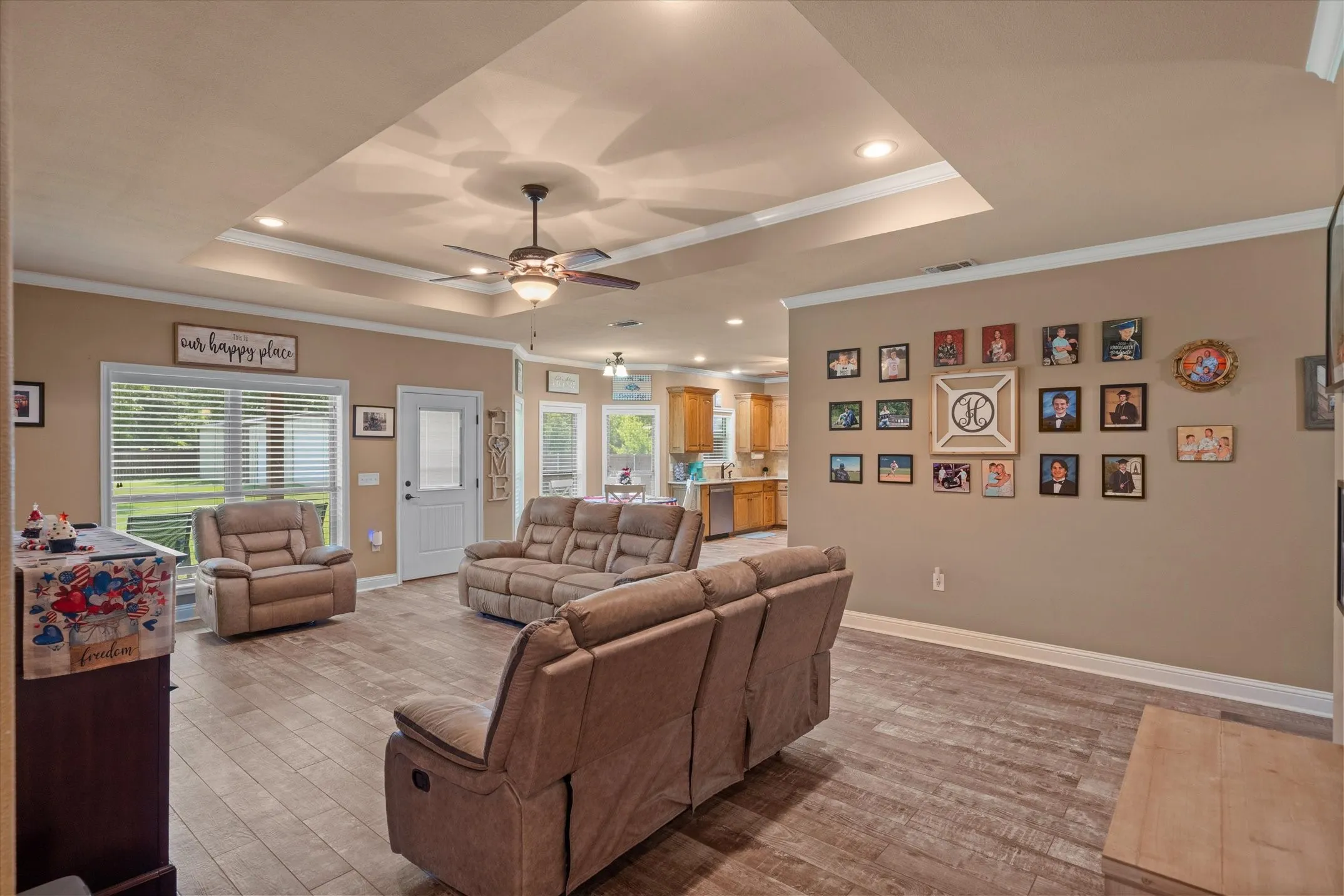Single Family Residence For Sale in Van Zandt County , 180 N Bois D Arc Street, Van, Texas 75790, 3 Bedroom, 2 Bathroom, 2 Garage spaces, 1,844 Sqft, built in 2015, mls#21349643, Real Estate Agent in Van, Homes For Sale in Van Zandt county, Homes For Sale in Van, Realtor in Van Texas, Real Estate Brokerage Independent Realty Texas, Luminita Cordes Realtor