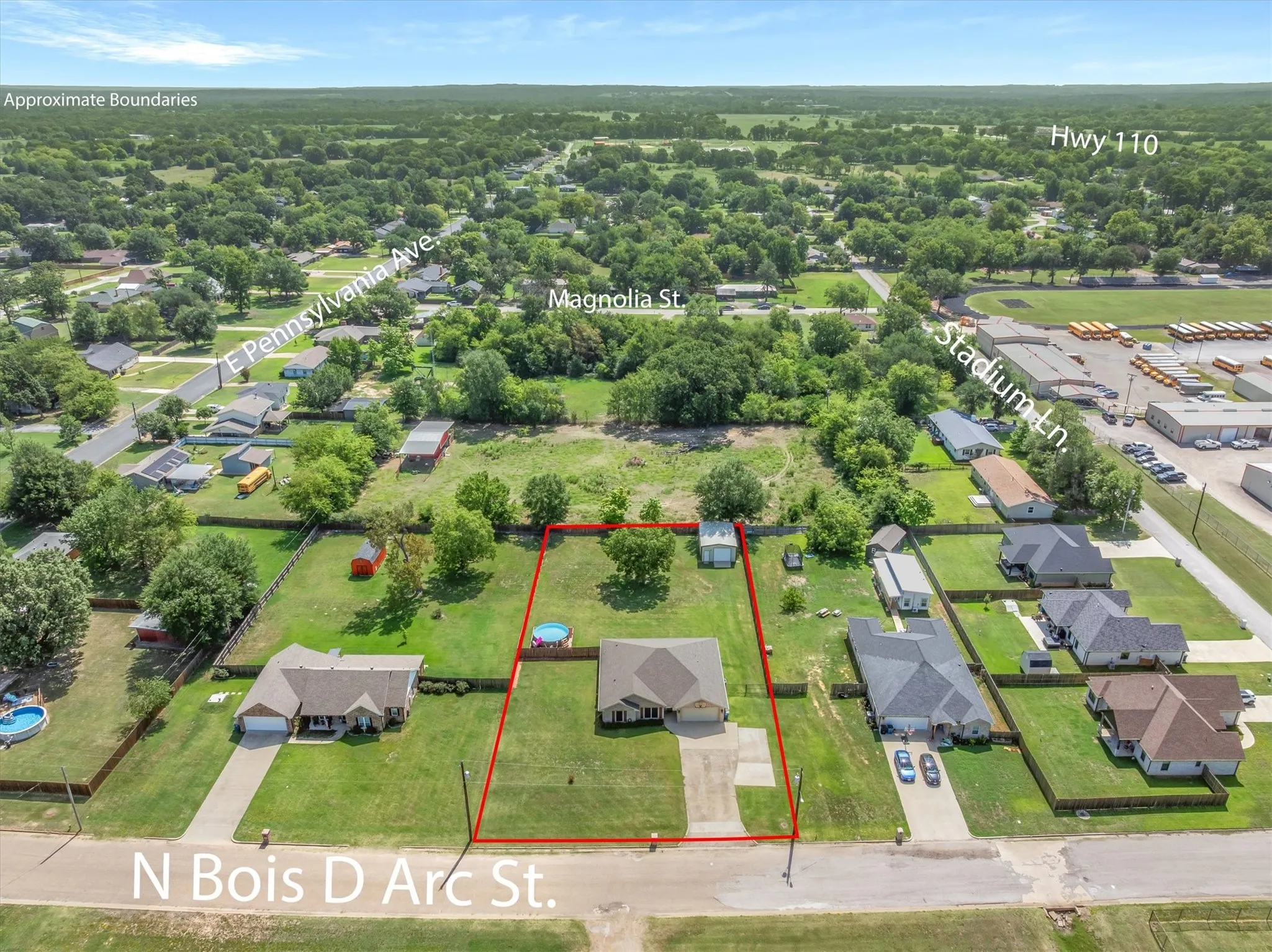 Single Family Residence For Sale in Van Zandt County , 180 N Bois D Arc Street, Van, Texas 75790, 3 Bedroom, 2 Bathroom, 2 Garage spaces, 1,844 Sqft, built in 2015, mls#21349643, Real Estate Agent in Van, Homes For Sale in Van Zandt county, Homes For Sale in Van, Realtor in Van Texas, Real Estate Brokerage Independent Realty Texas, Luminita Cordes Realtor