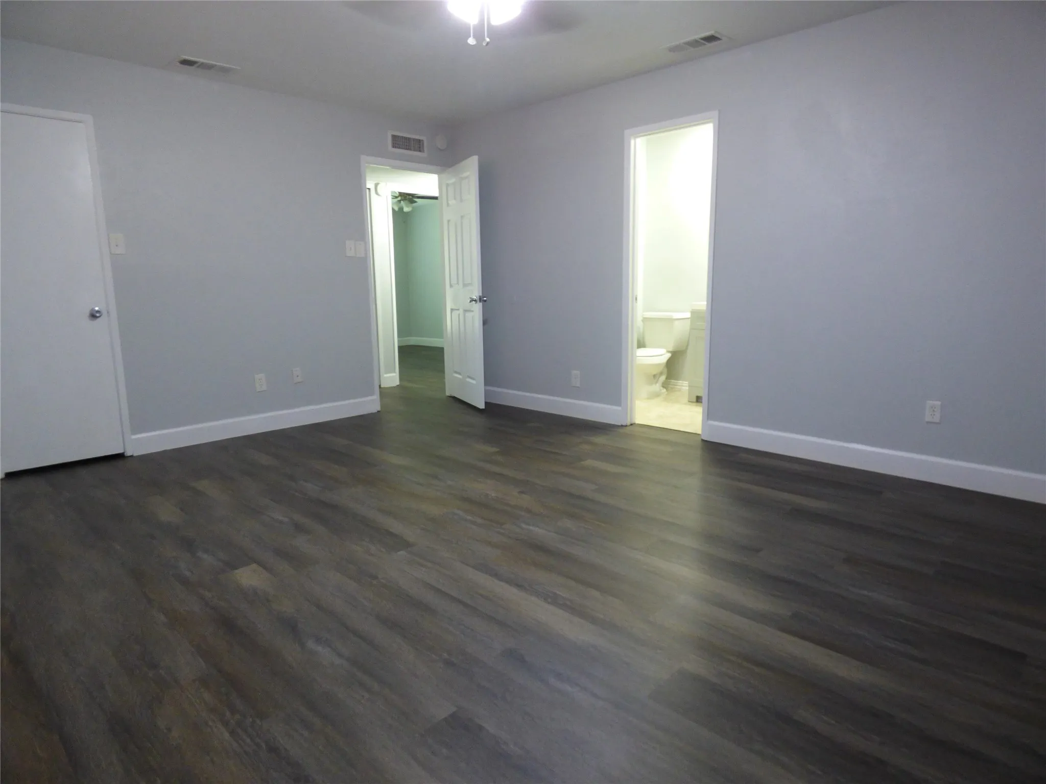 Single Family Residence For Rent in Denton County , 5016 Roberts Drive, The Colony, Texas 75056, 3 Bedroom, 2 Bathroom, 2 Garage spaces, 1,791 Sqft, built in 1977, mls#21348769, Real Estate Agent in The Colony, Homes For Rent in Denton county, Homes For Rent in The Colony, Realtor in The Colony Texas, Real Estate Brokerage Independent Realty Texas, Luminita Cordes Realtor
