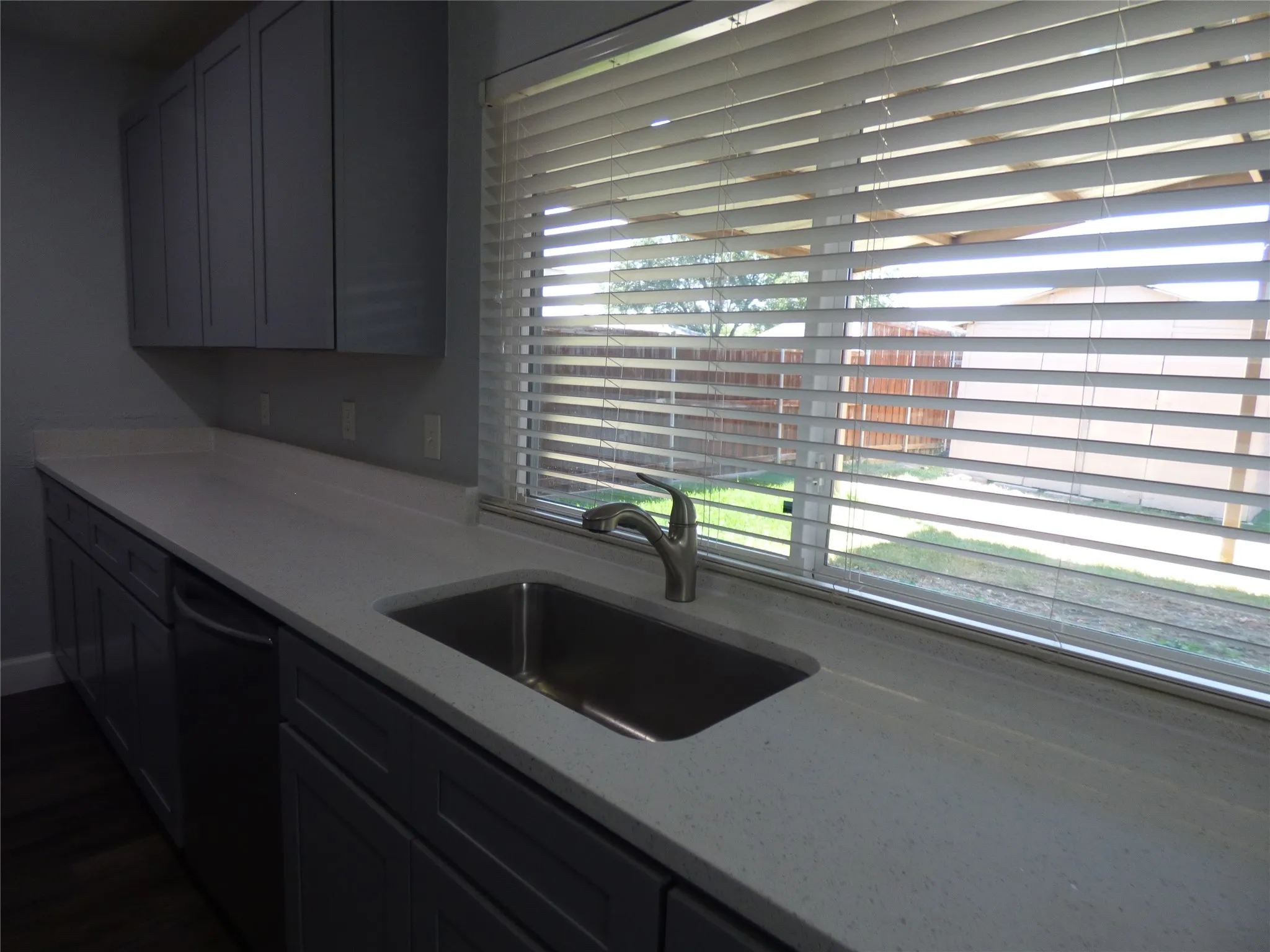 Single Family Residence For Rent in Denton County , 5016 Roberts Drive, The Colony, Texas 75056, 3 Bedroom, 2 Bathroom, 2 Garage spaces, 1,791 Sqft, built in 1977, mls#21348769, Real Estate Agent in The Colony, Homes For Rent in Denton county, Homes For Rent in The Colony, Realtor in The Colony Texas, Real Estate Brokerage Independent Realty Texas, Luminita Cordes Realtor