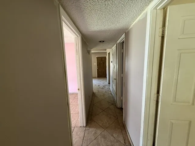 Single Family Residence For Sale in Kaufman County , 108 Amy Drive, Crandall, Texas 75114, 3 Bedroom, 1 Bathroom, 1 Garage spaces, 1,360 Sqft, built in 1994, mls#21349616, Real Estate Agent in Crandall, Homes For Sale in Kaufman county, Homes For Sale in Crandall, Realtor in Crandall Texas, Real Estate Brokerage Independent Realty Texas, Luminita Cordes Realtor