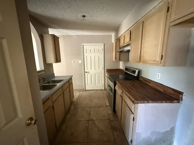 Single Family Residence For Sale in Kaufman County , 108 Amy Drive, Crandall, Texas 75114, 3 Bedroom, 1 Bathroom, 1 Garage spaces, 1,360 Sqft, built in 1994, mls#21349616, Real Estate Agent in Crandall, Homes For Sale in Kaufman county, Homes For Sale in Crandall, Realtor in Crandall Texas, Real Estate Brokerage Independent Realty Texas, Luminita Cordes Realtor