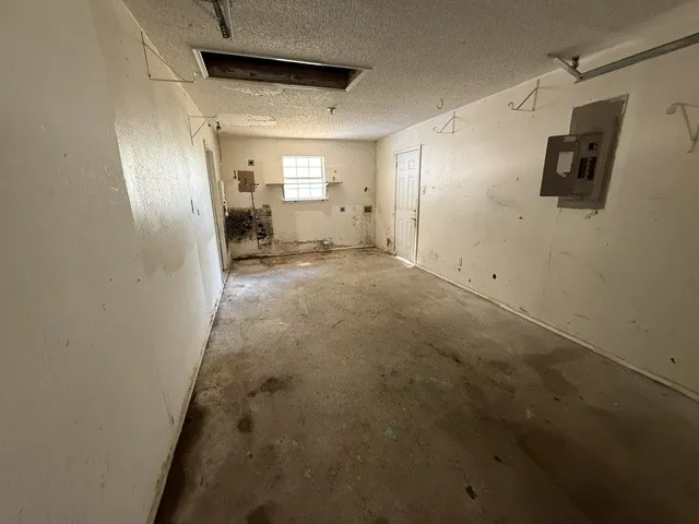 Single Family Residence For Sale in Kaufman County , 108 Amy Drive, Crandall, Texas 75114, 3 Bedroom, 1 Bathroom, 1 Garage spaces, 1,360 Sqft, built in 1994, mls#21349616, Real Estate Agent in Crandall, Homes For Sale in Kaufman county, Homes For Sale in Crandall, Realtor in Crandall Texas, Real Estate Brokerage Independent Realty Texas, Luminita Cordes Realtor