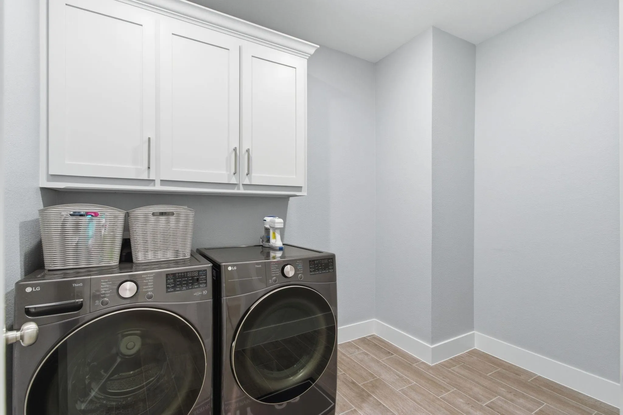 Single Family Residence For Rent in Tarrant County , 7217 Mantle Ridge Drive, Fort Worth, Texas 76179, 4 Bedroom, 4 Bathroom, 3 Garage spaces, 2,603 Sqft, built in 2022, mls#21347491, Real Estate Agent in Fort Worth, Homes For Rent in Tarrant county, Homes For Rent in Fort Worth, Realtor in Fort Worth Texas, Real Estate Brokerage Independent Realty Texas, Luminita Cordes Realtor