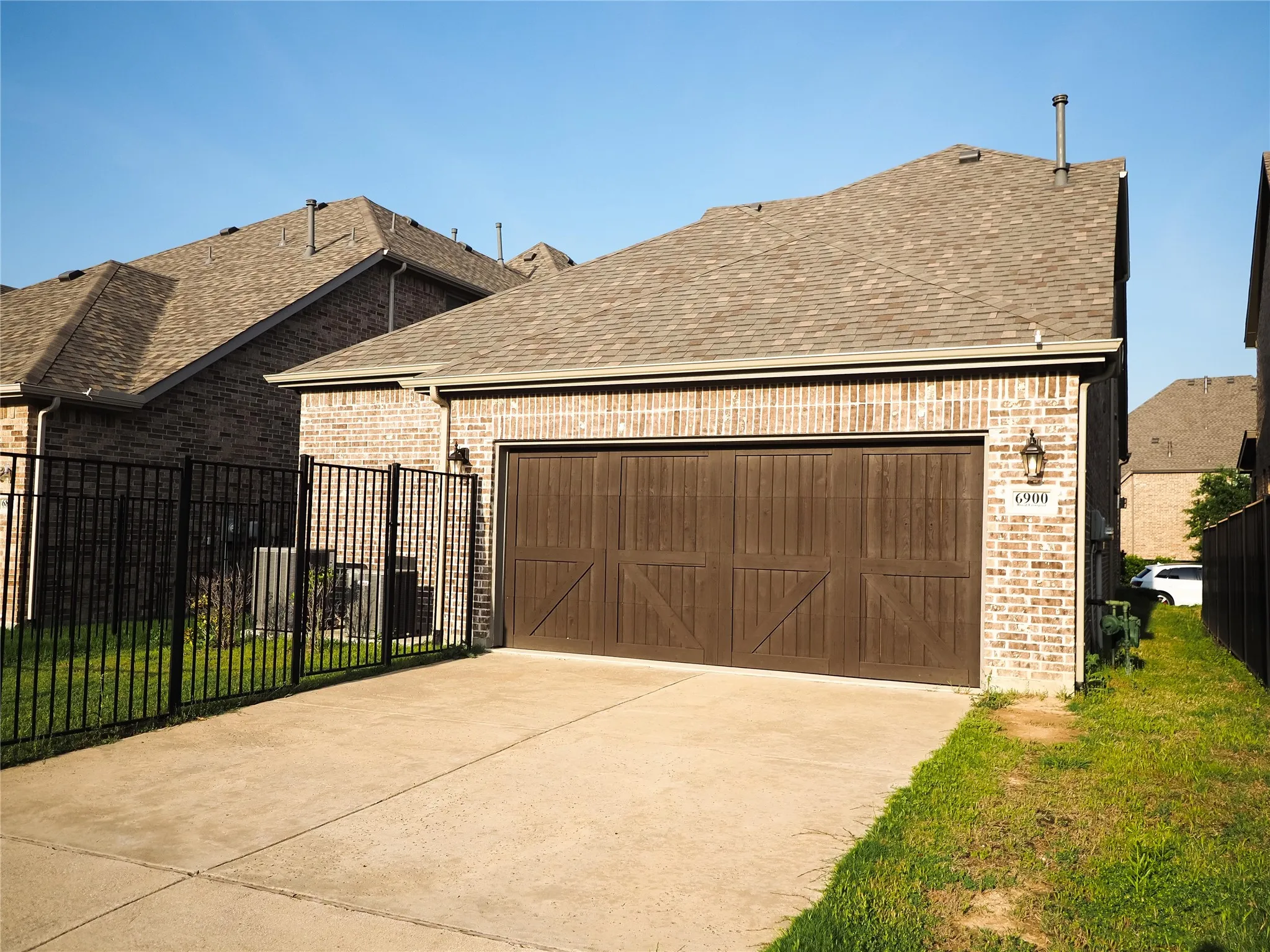 Single Family Residence For Rent in Collin County , 6900 Royal Liverpool Drive, Mc Kinney, Texas 75070, 3 Bedroom, 4 Bathroom, 2 Garage spaces, 2,471 Sqft, built in 2017, mls#21349662, Real Estate Agent in Mc Kinney, Homes For Rent in Collin county, Homes For Rent in Mc Kinney, Realtor in Mc Kinney Texas, Real Estate Brokerage Independent Realty Texas, Luminita Cordes Realtor