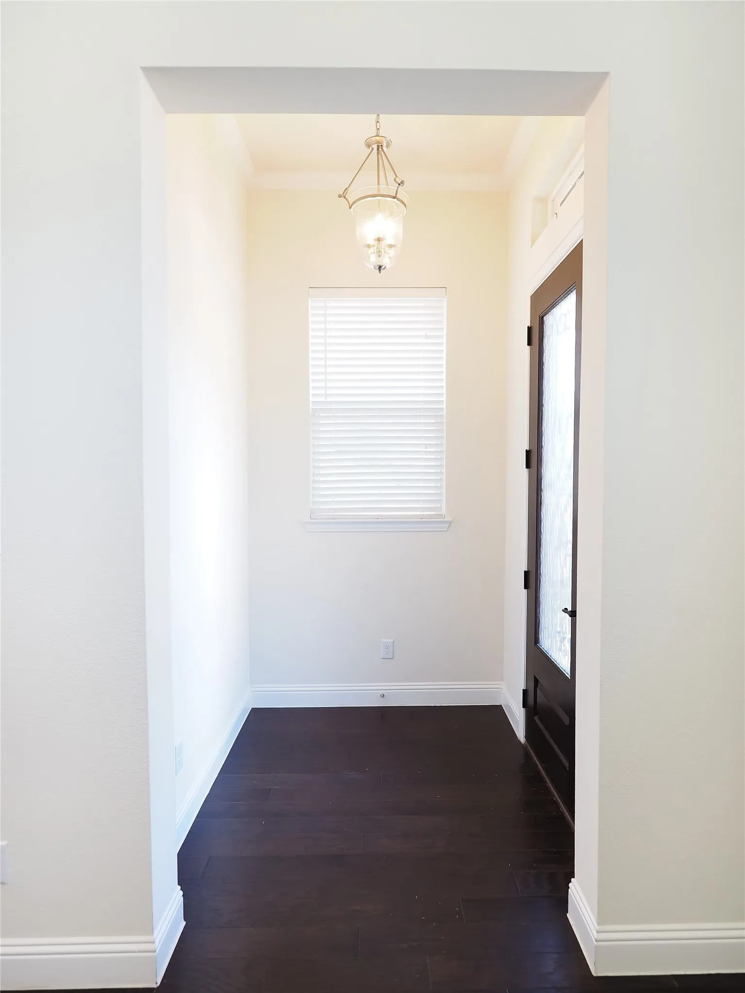 Single Family Residence For Rent in Collin County , 6900 Royal Liverpool Drive, Mc Kinney, Texas 75070, 3 Bedroom, 4 Bathroom, 2 Garage spaces, 2,471 Sqft, built in 2017, mls#21349662, Real Estate Agent in Mc Kinney, Homes For Rent in Collin county, Homes For Rent in Mc Kinney, Realtor in Mc Kinney Texas, Real Estate Brokerage Independent Realty Texas, Luminita Cordes Realtor