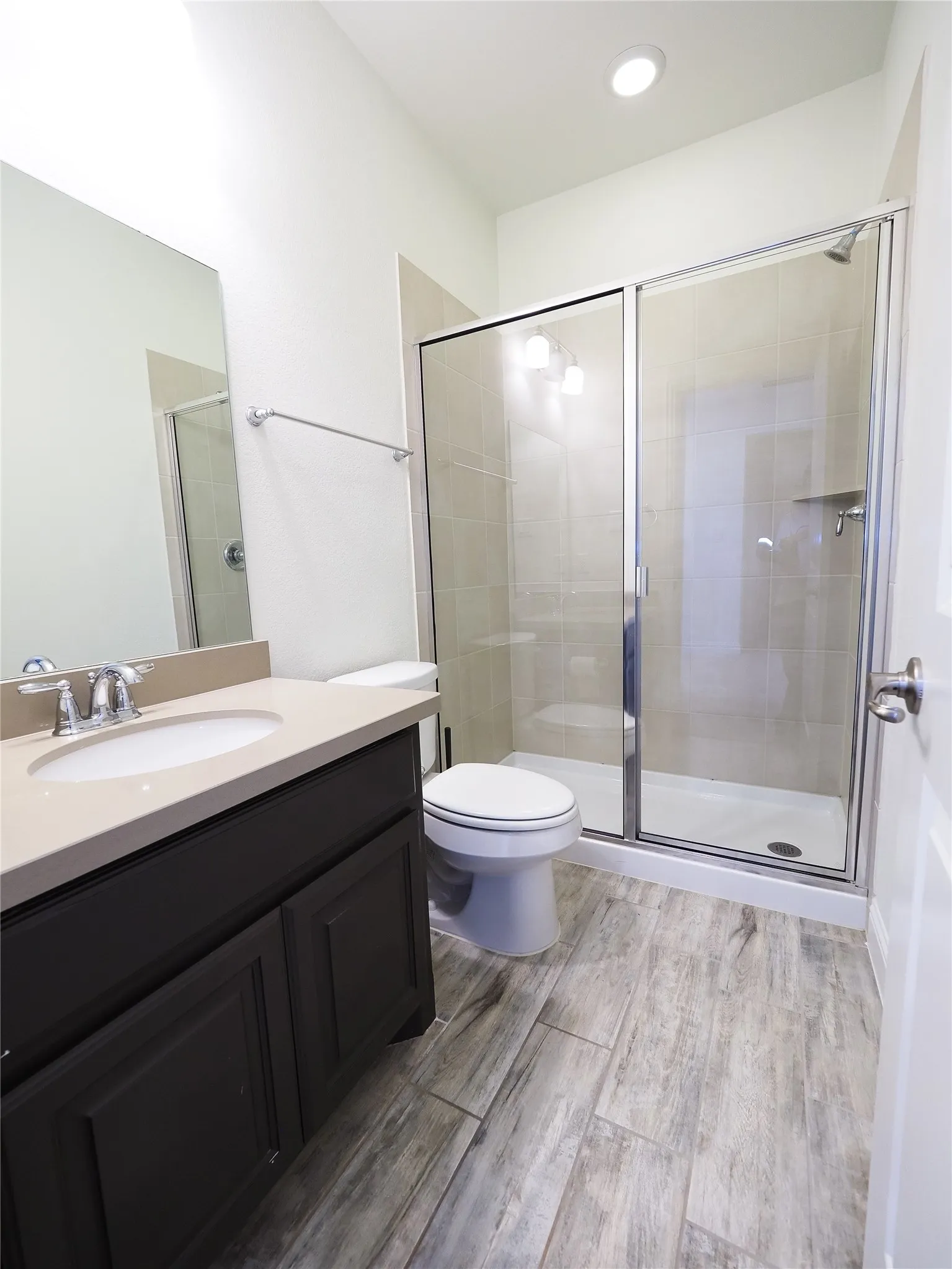 Single Family Residence For Rent in Collin County , 6900 Royal Liverpool Drive, Mc Kinney, Texas 75070, 3 Bedroom, 4 Bathroom, 2 Garage spaces, 2,471 Sqft, built in 2017, mls#21349662, Real Estate Agent in Mc Kinney, Homes For Rent in Collin county, Homes For Rent in Mc Kinney, Realtor in Mc Kinney Texas, Real Estate Brokerage Independent Realty Texas, Luminita Cordes Realtor