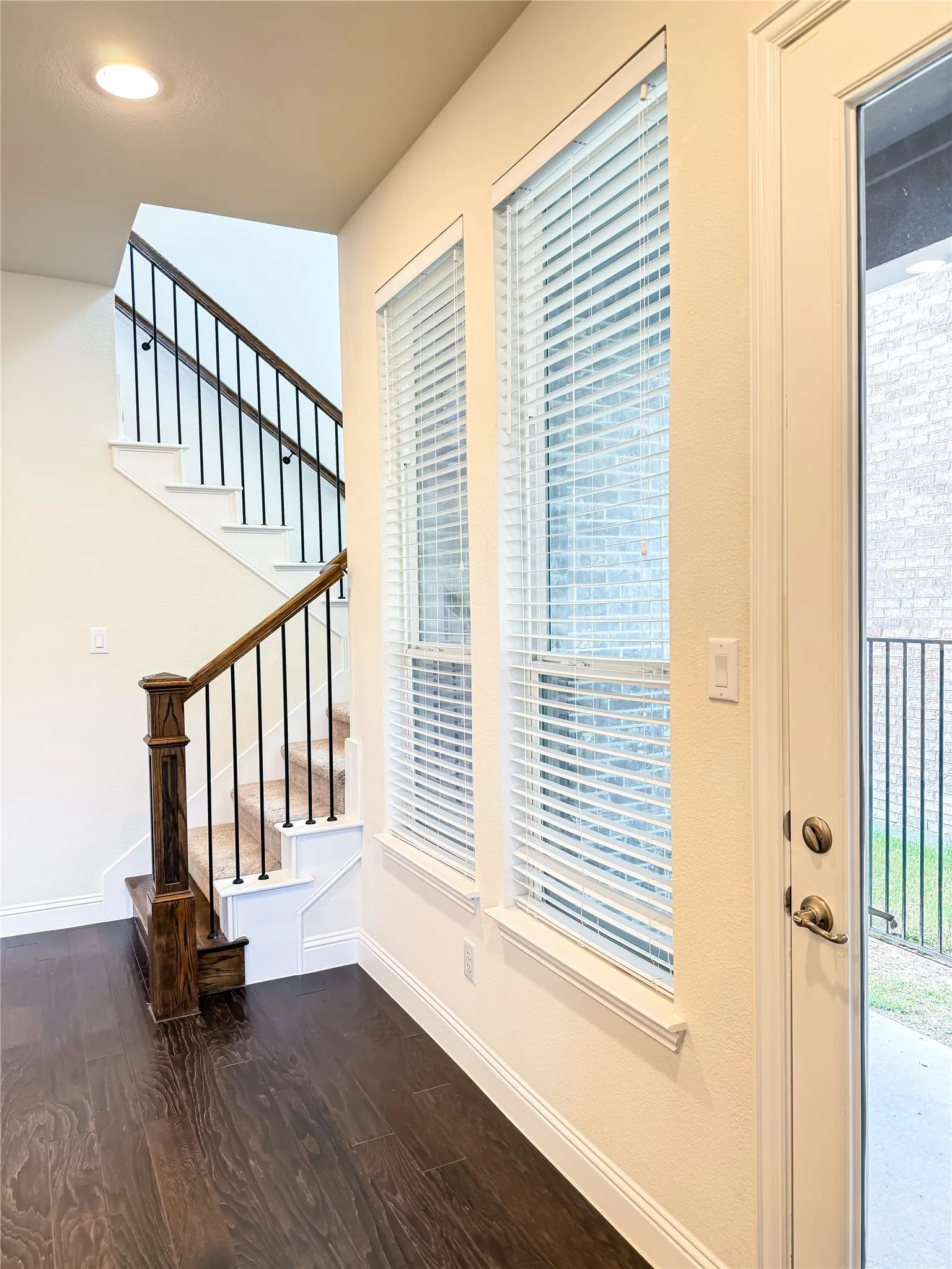 Single Family Residence For Rent in Collin County , 6900 Royal Liverpool Drive, Mc Kinney, Texas 75070, 3 Bedroom, 4 Bathroom, 2 Garage spaces, 2,471 Sqft, built in 2017, mls#21349662, Real Estate Agent in Mc Kinney, Homes For Rent in Collin county, Homes For Rent in Mc Kinney, Realtor in Mc Kinney Texas, Real Estate Brokerage Independent Realty Texas, Luminita Cordes Realtor